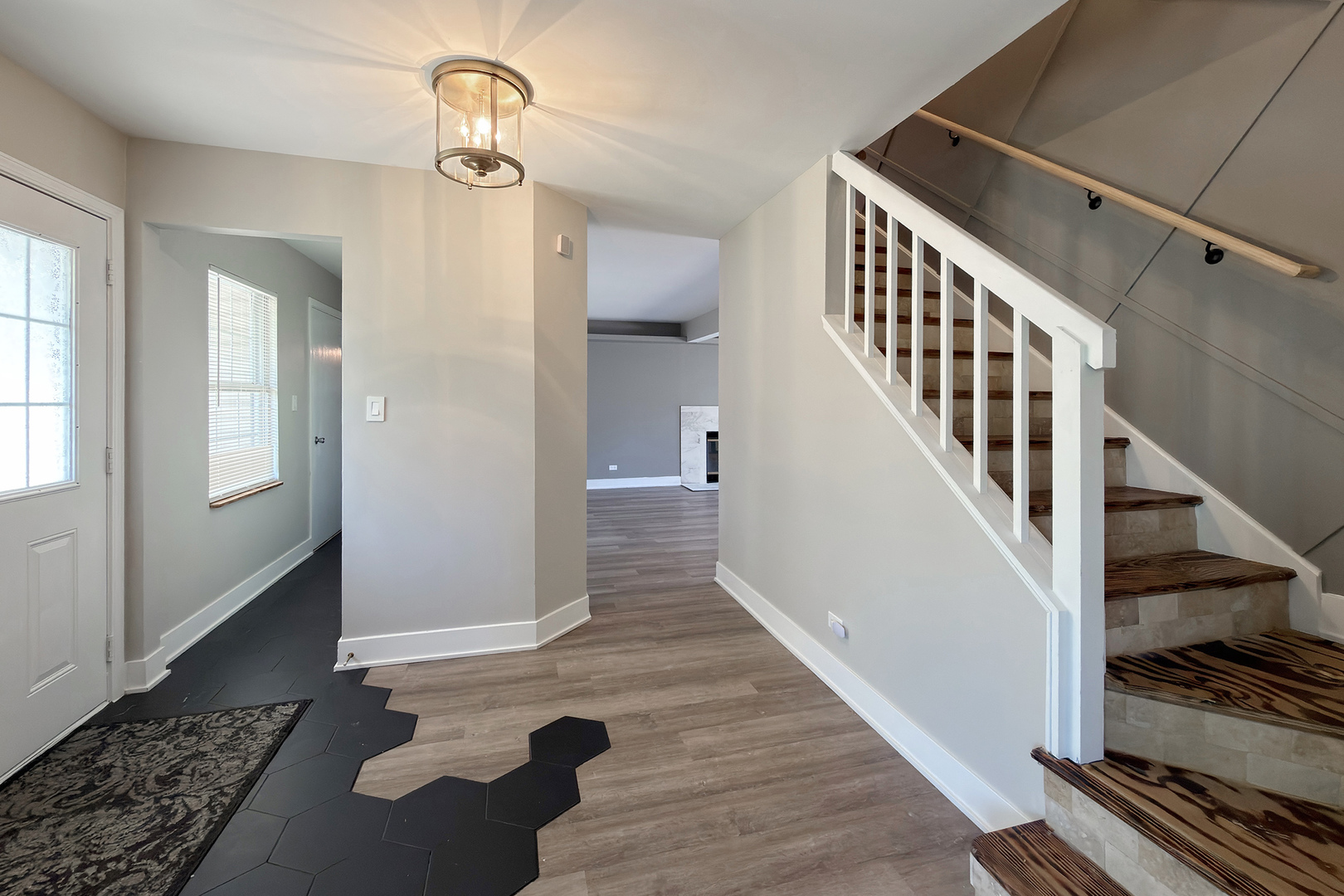 505 Tebay Place, Schaumburg, IL 60194