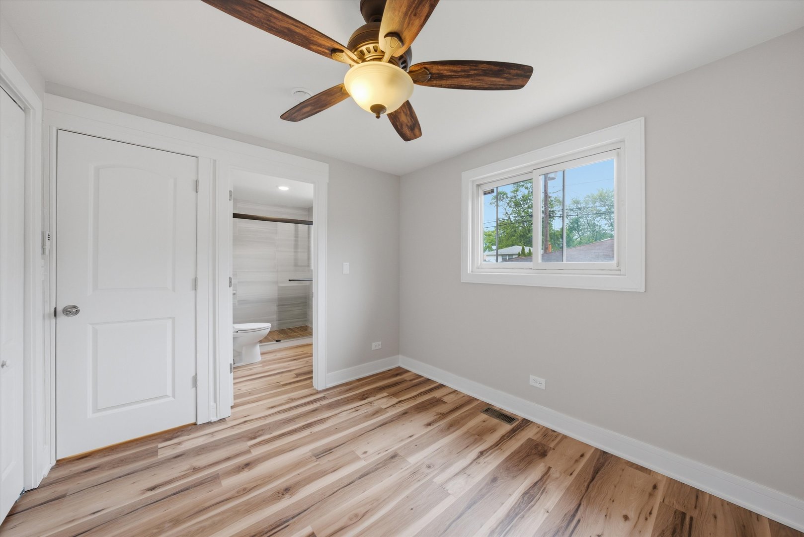 11613 S Loomis Street, Chicago, IL 60643