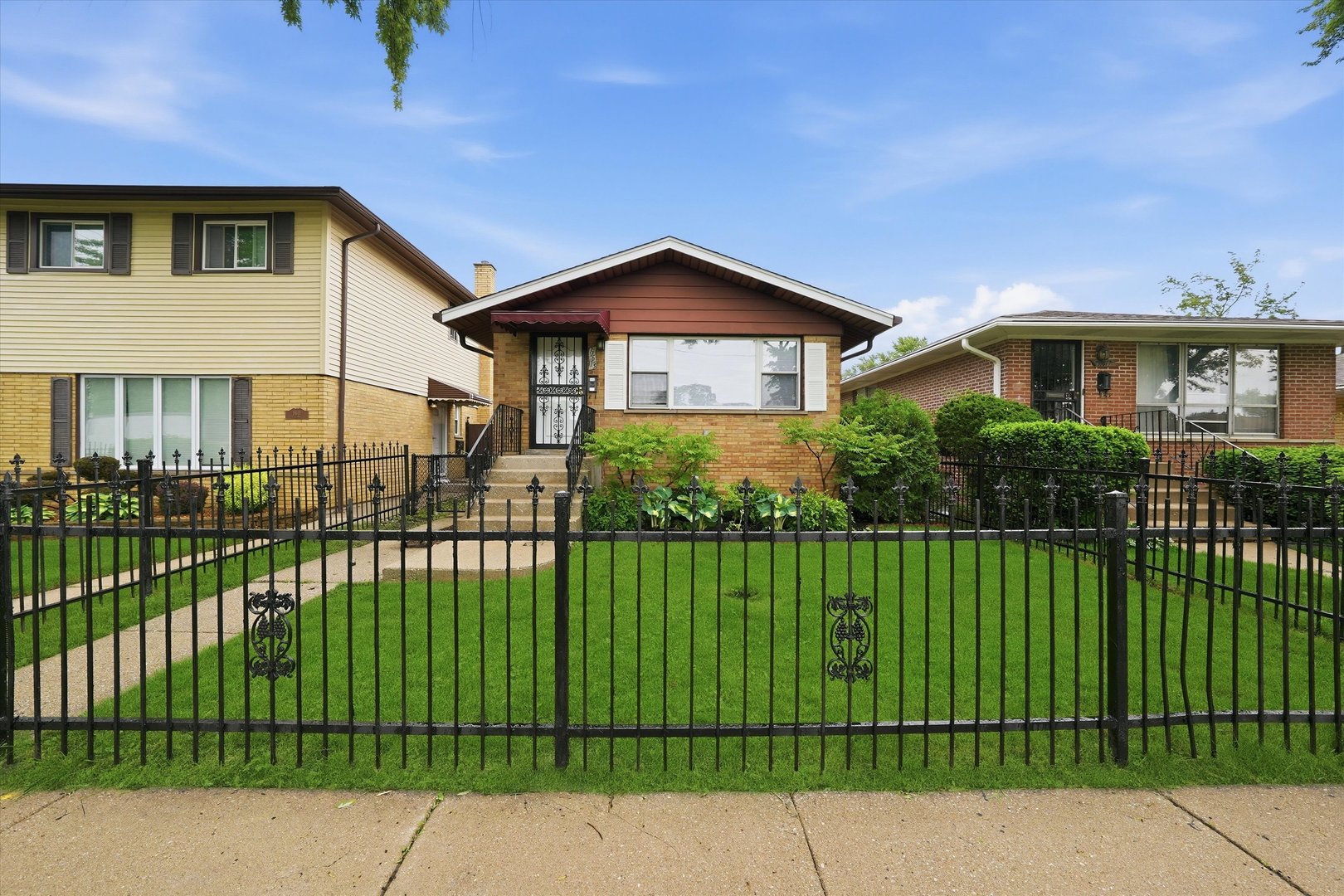 11613 S Loomis Street, Chicago, IL 60643