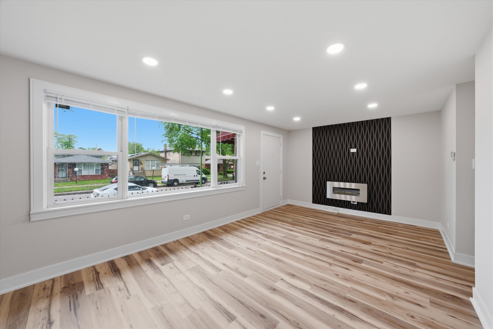 11613 S Loomis Street, Chicago, IL 60643