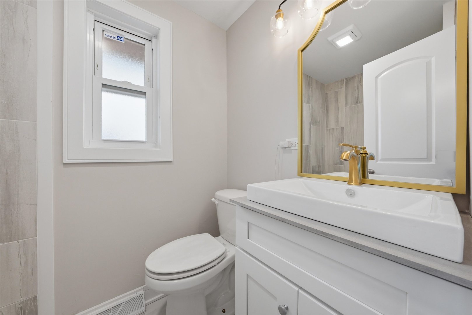 11613 S Loomis Street, Chicago, IL 60643