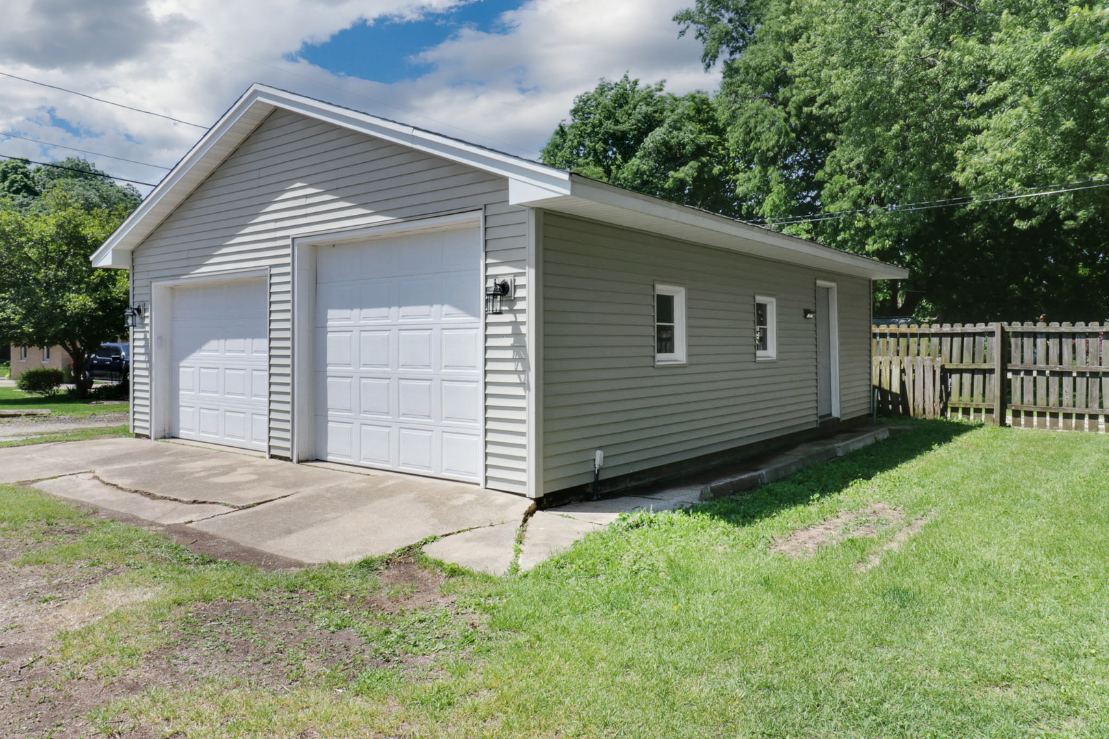 602 W 3rd Street, Delavan, IL 61734