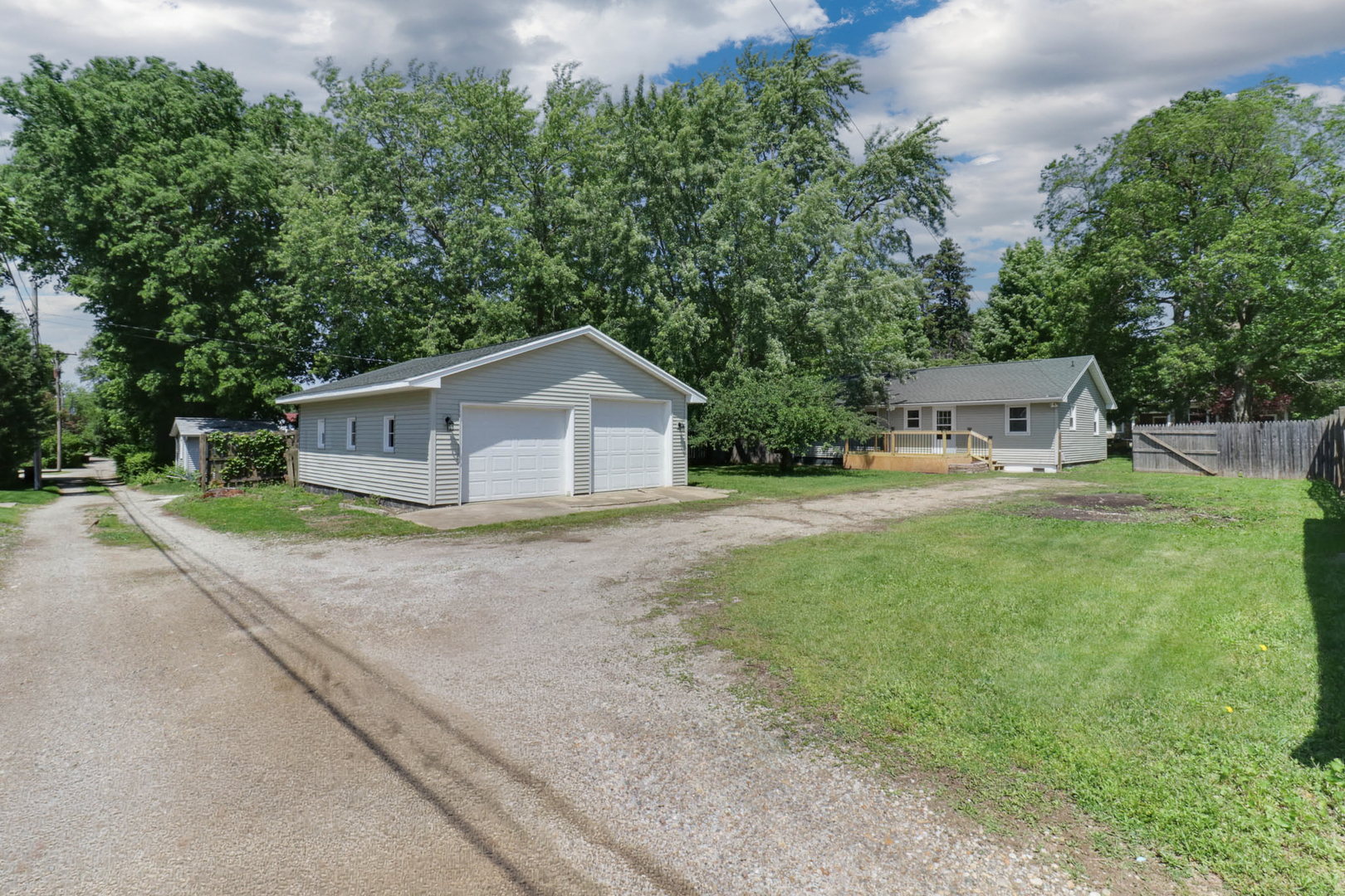 602 W 3rd Street, Delavan, IL 61734