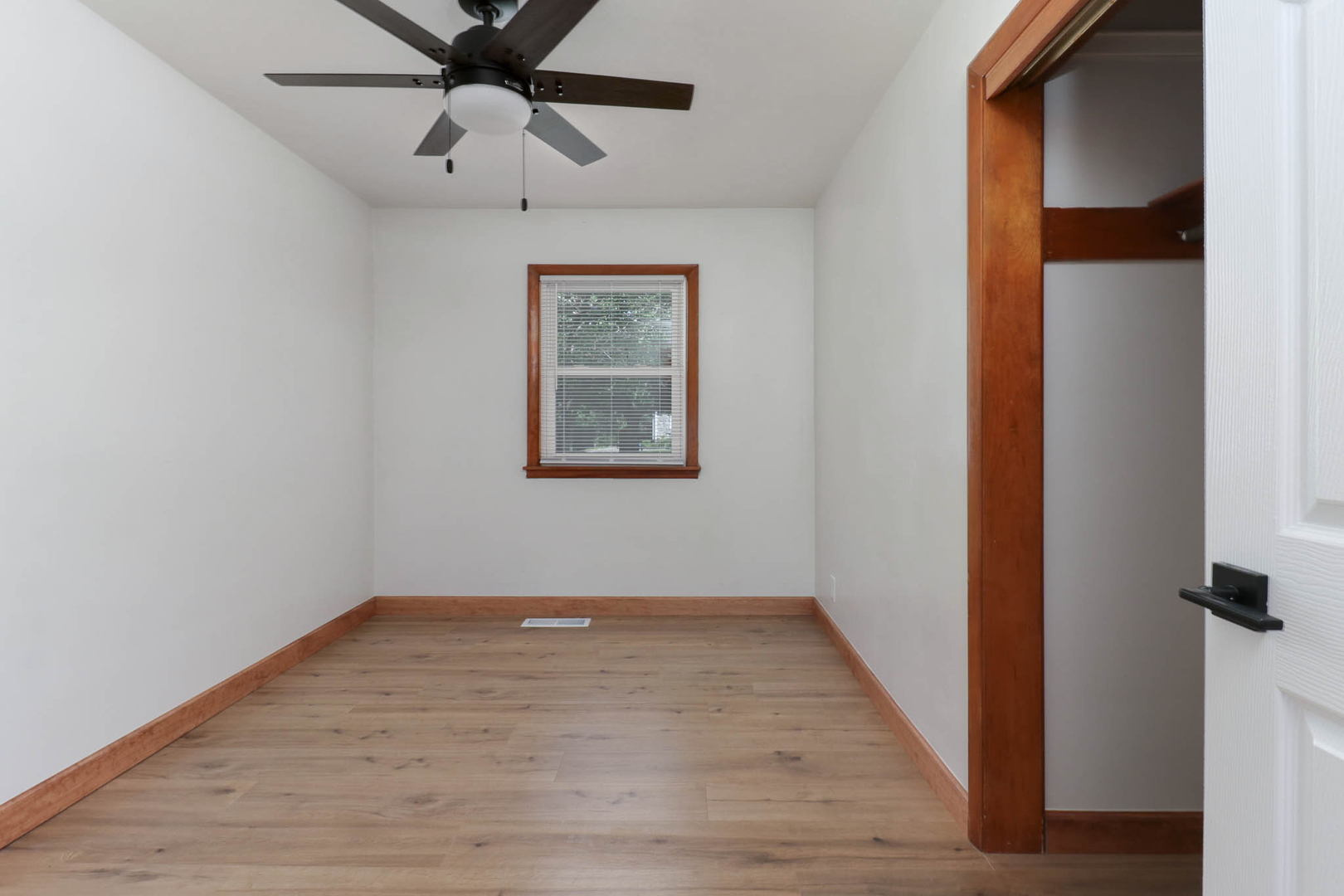 602 W 3rd Street, Delavan, IL 61734