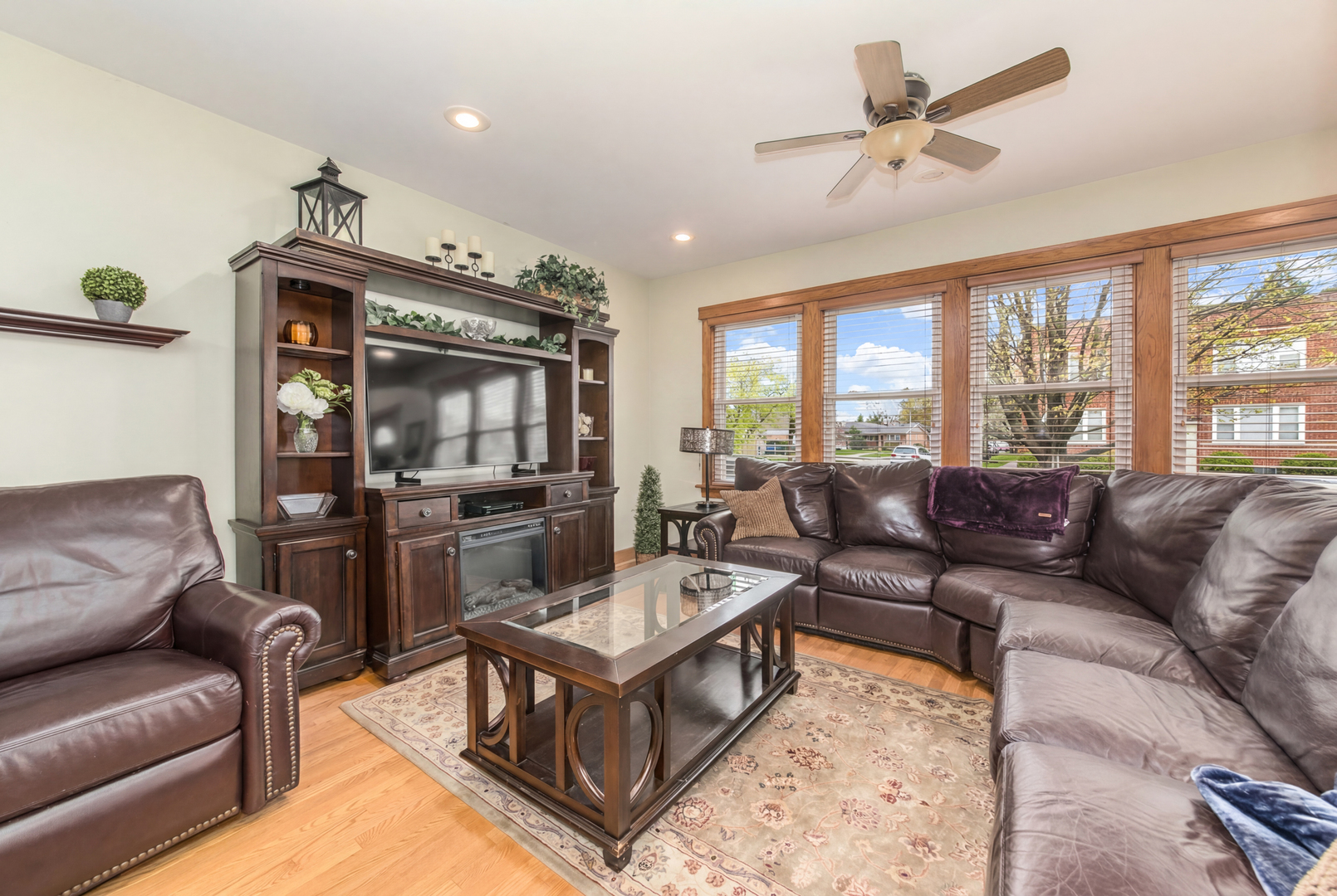 6461 W Raven Street, Chicago, IL 60631