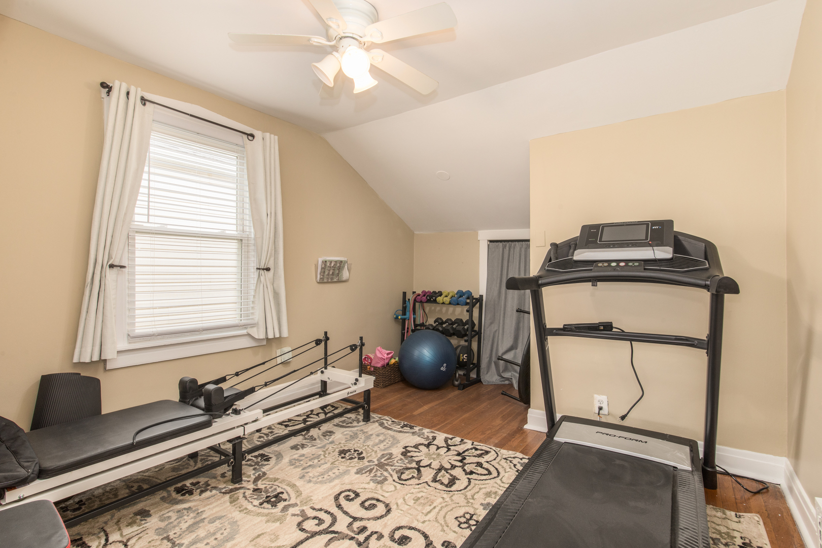 6461 W Raven Street, Chicago, IL 60631