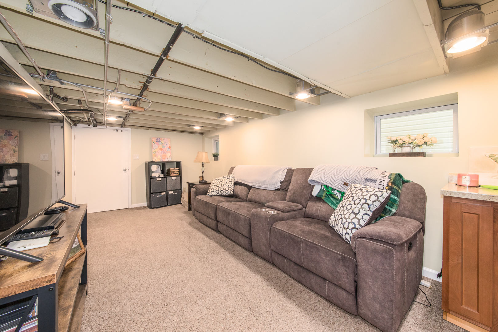 6461 W Raven Street, Chicago, IL 60631