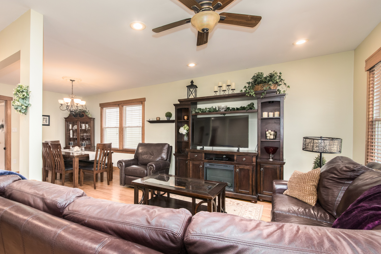 6461 W Raven Street, Chicago, IL 60631