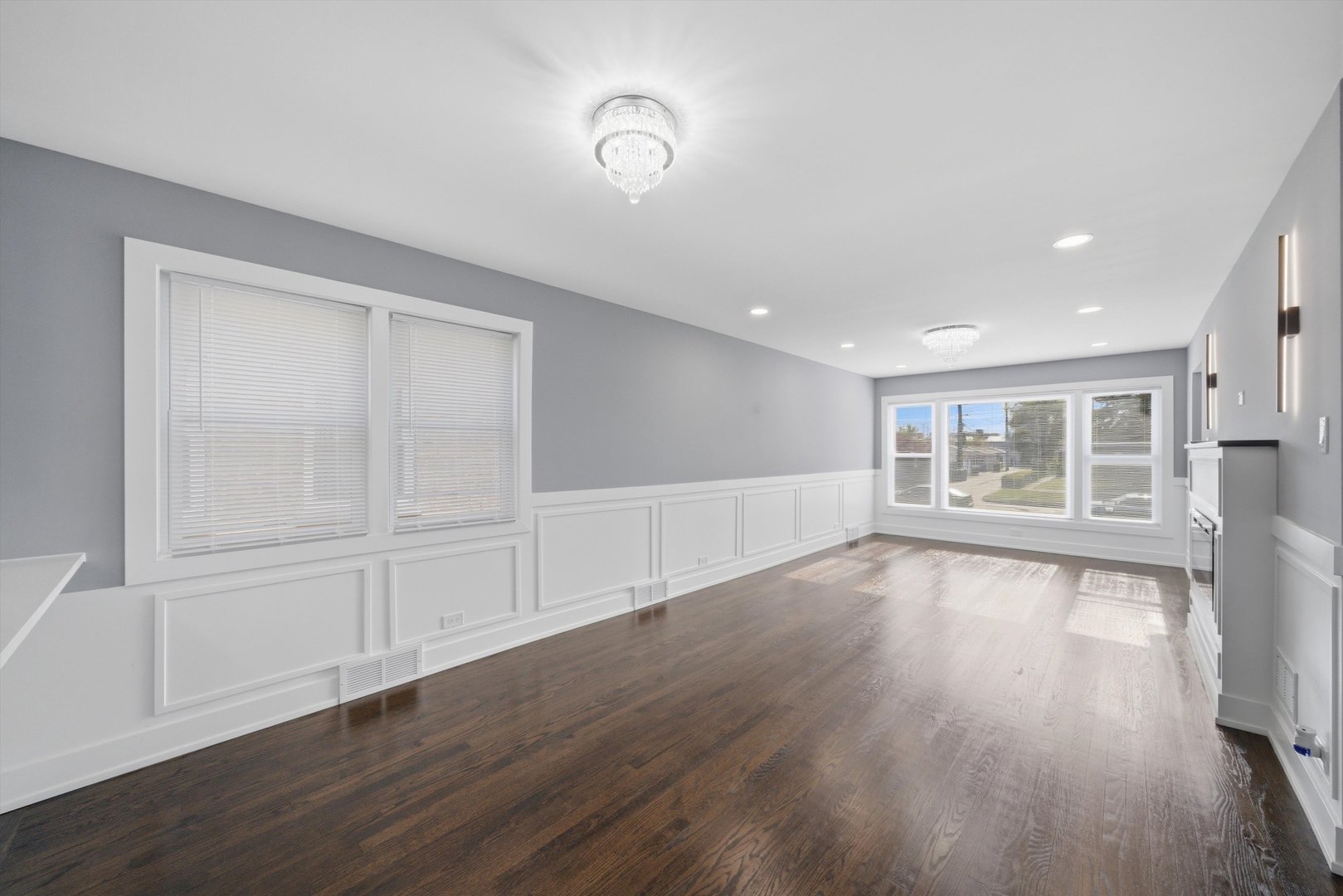 8243 S Wabash Avenue, Chicago, IL 60619
