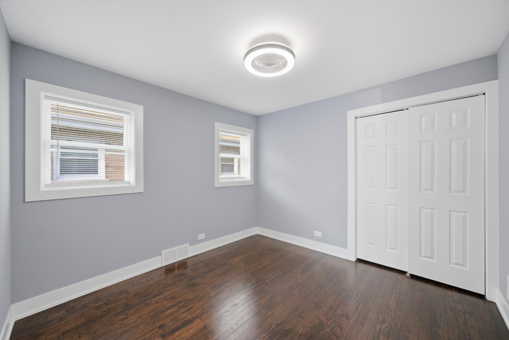 8243 S Wabash Avenue, Chicago, IL 60619