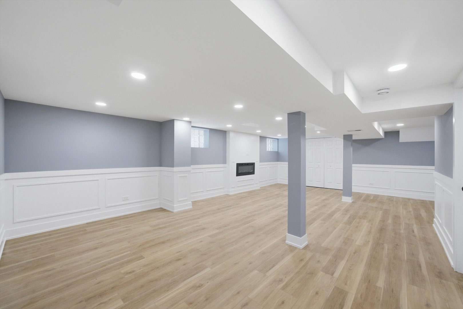 8243 S Wabash Avenue, Chicago, IL 60619