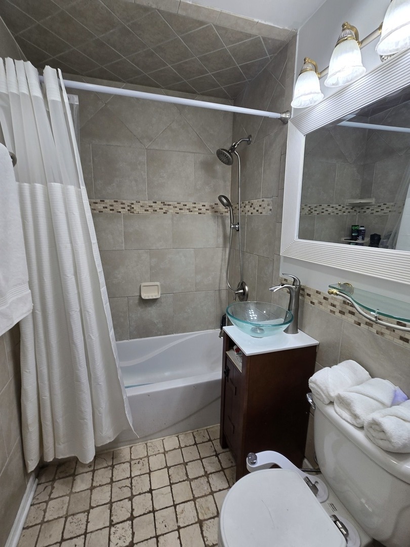 14932 Kedvale Avenue, Midlothian, IL 60445