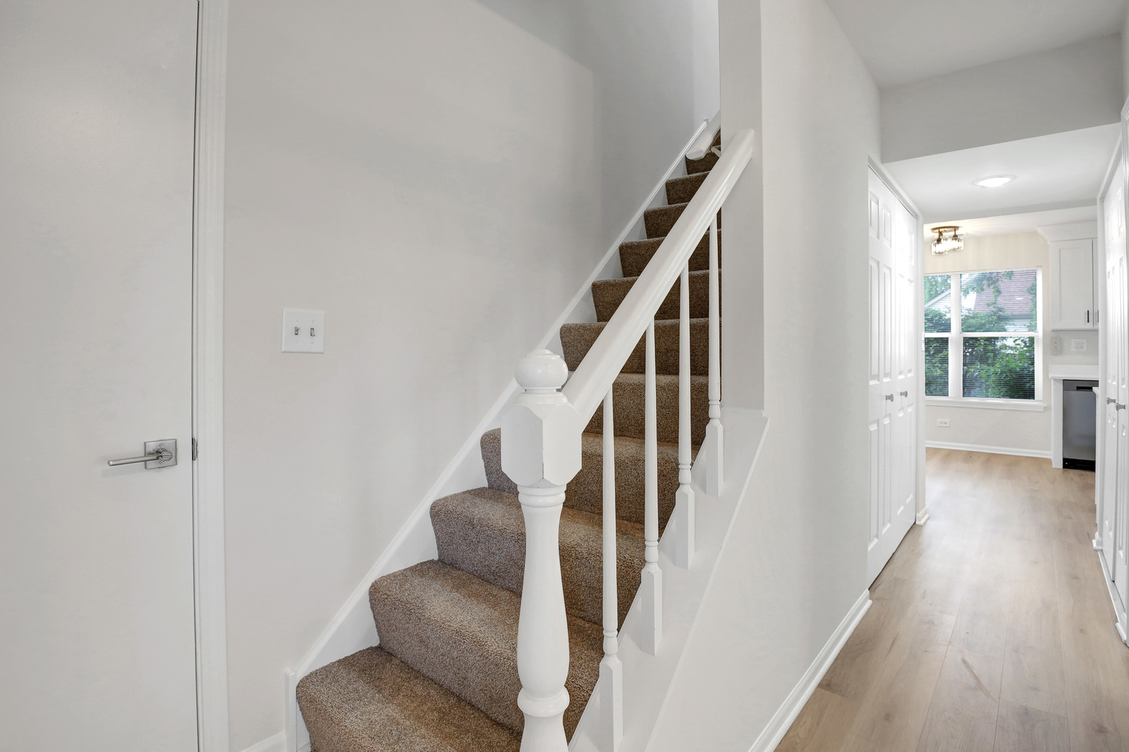 1161 REGENT Drive #0, Mundelein, IL 60060