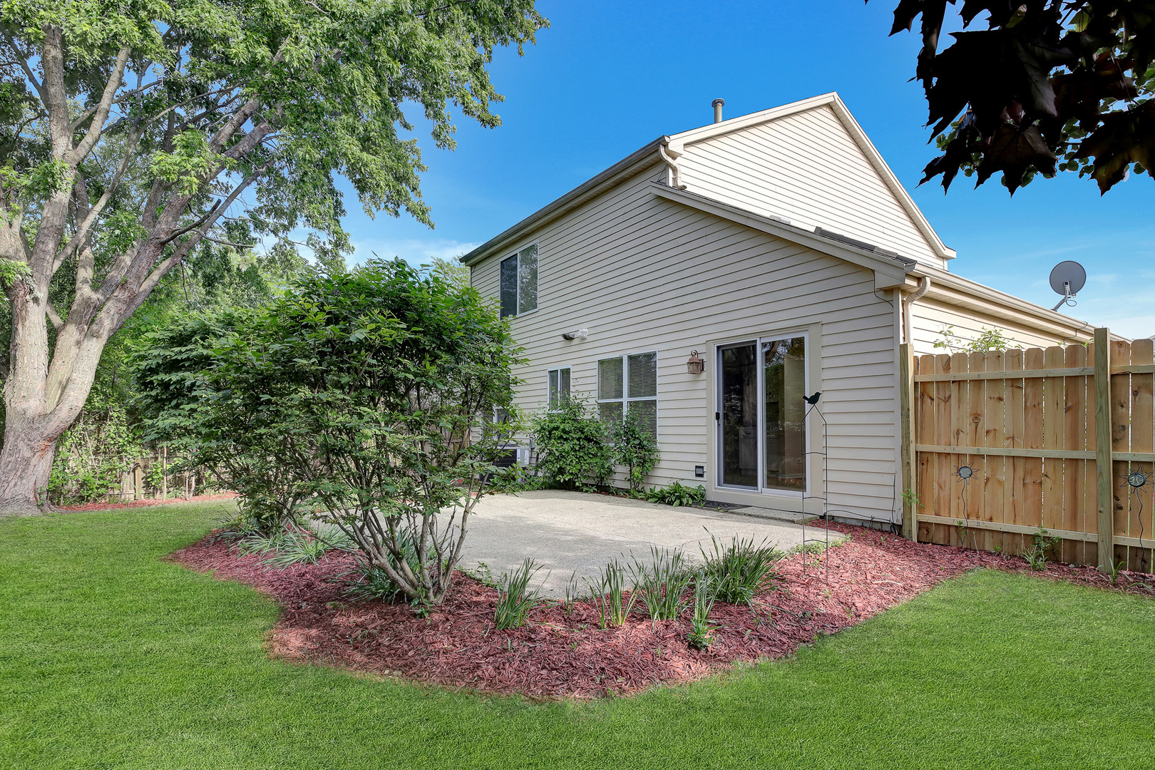 1161 REGENT Drive #0, Mundelein, IL 60060