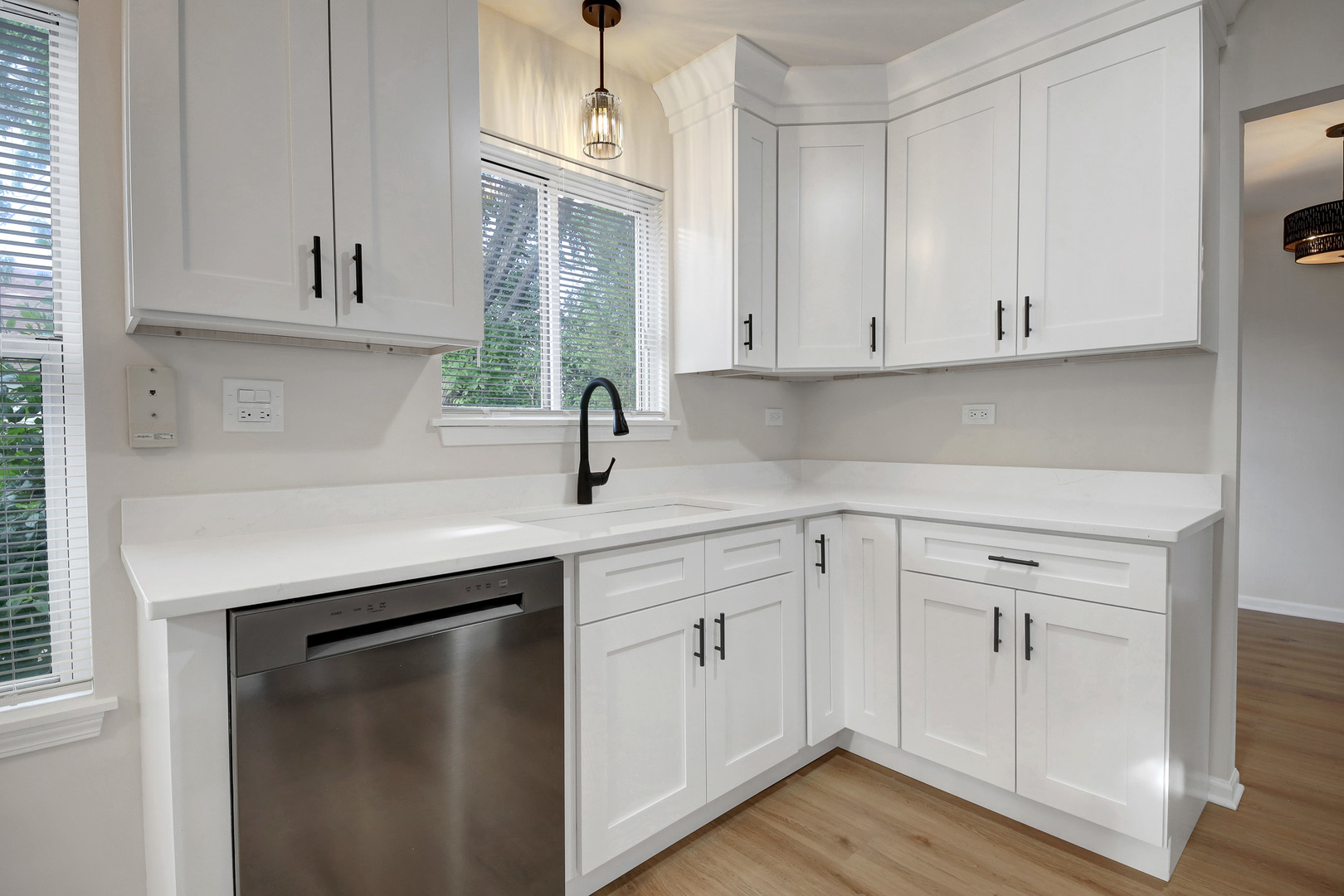 1161 REGENT Drive #0, Mundelein, IL 60060