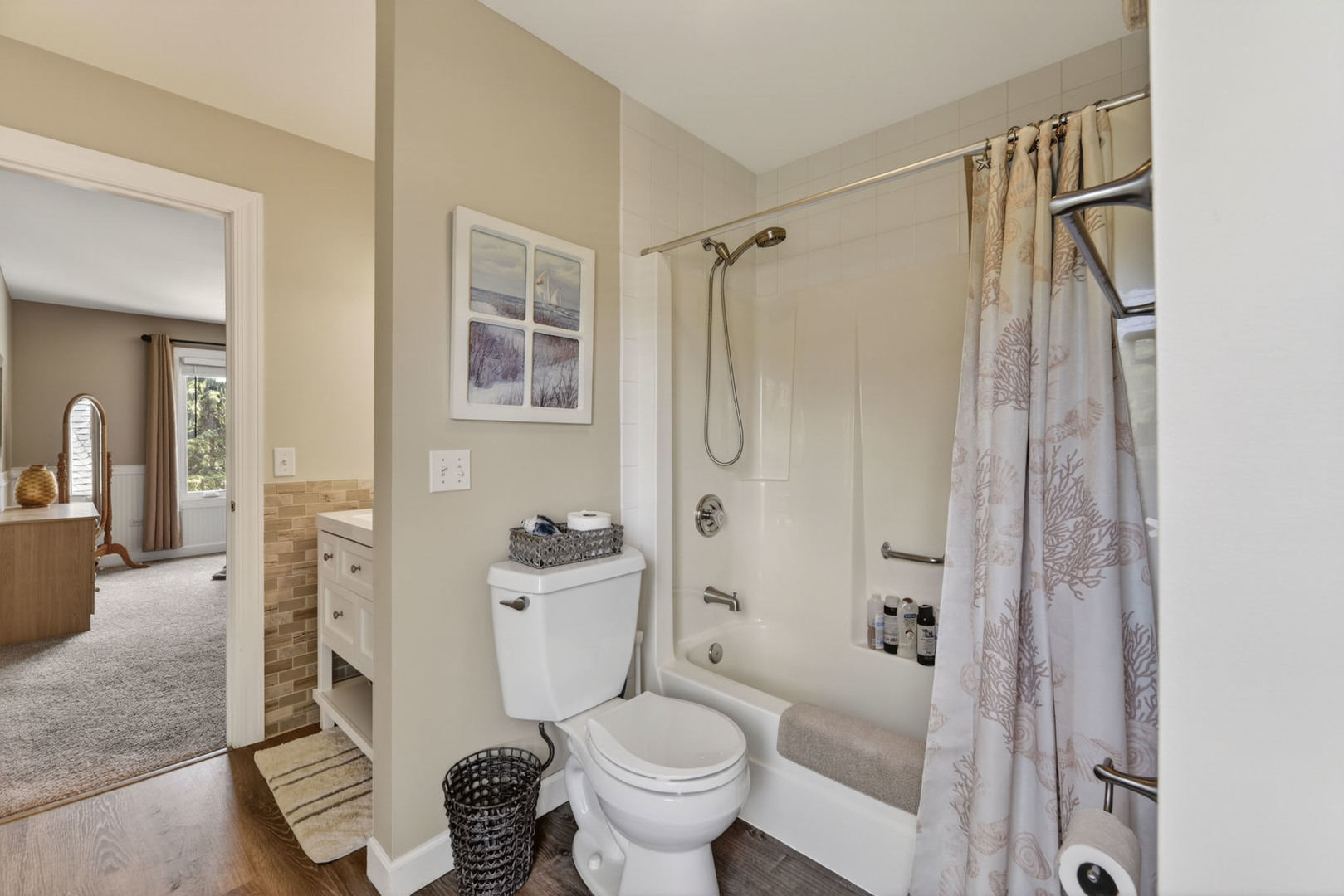 4N918 WEST WOODS Drive, St. Charles, IL 60175