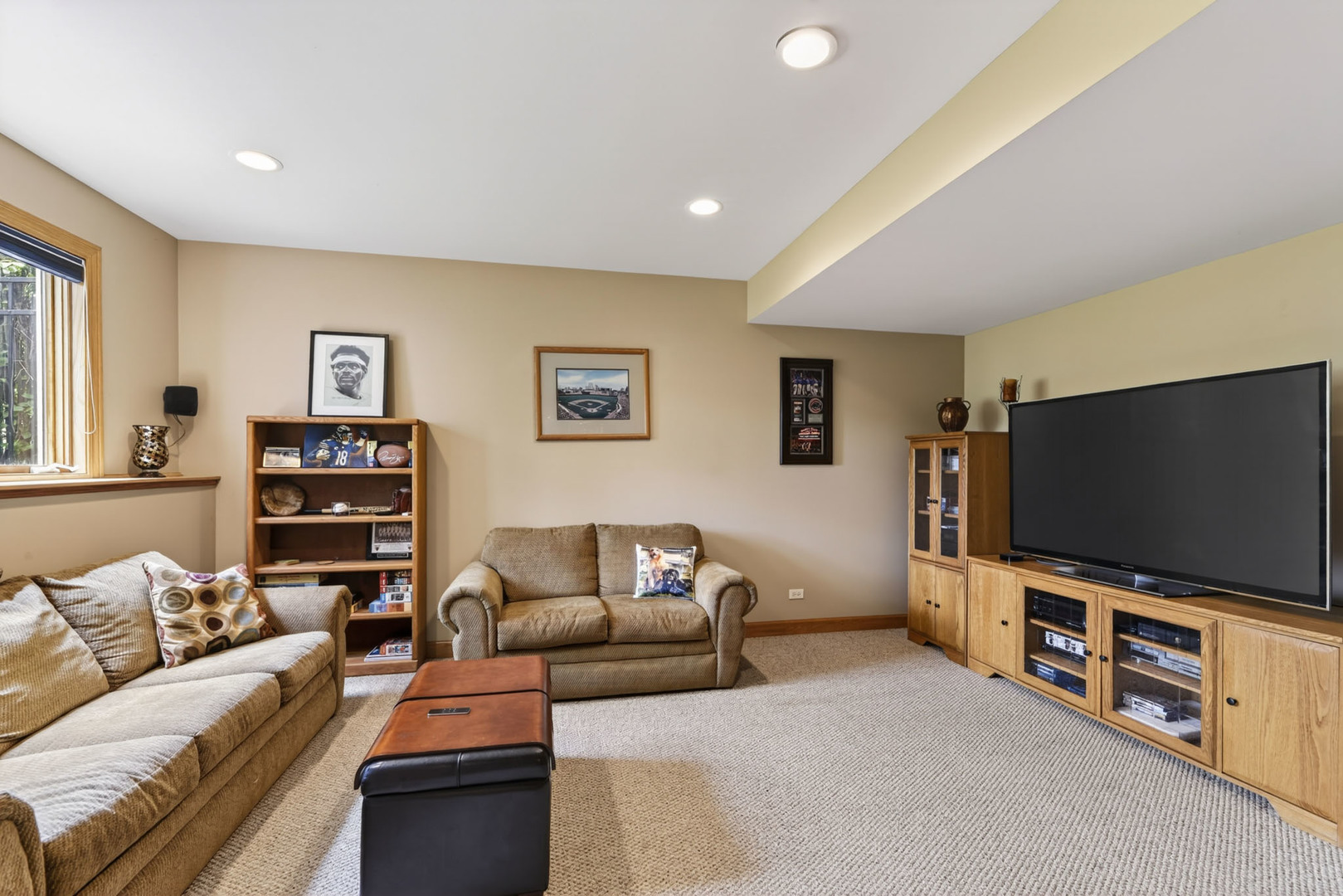 4N918 WEST WOODS Drive, St. Charles, IL 60175