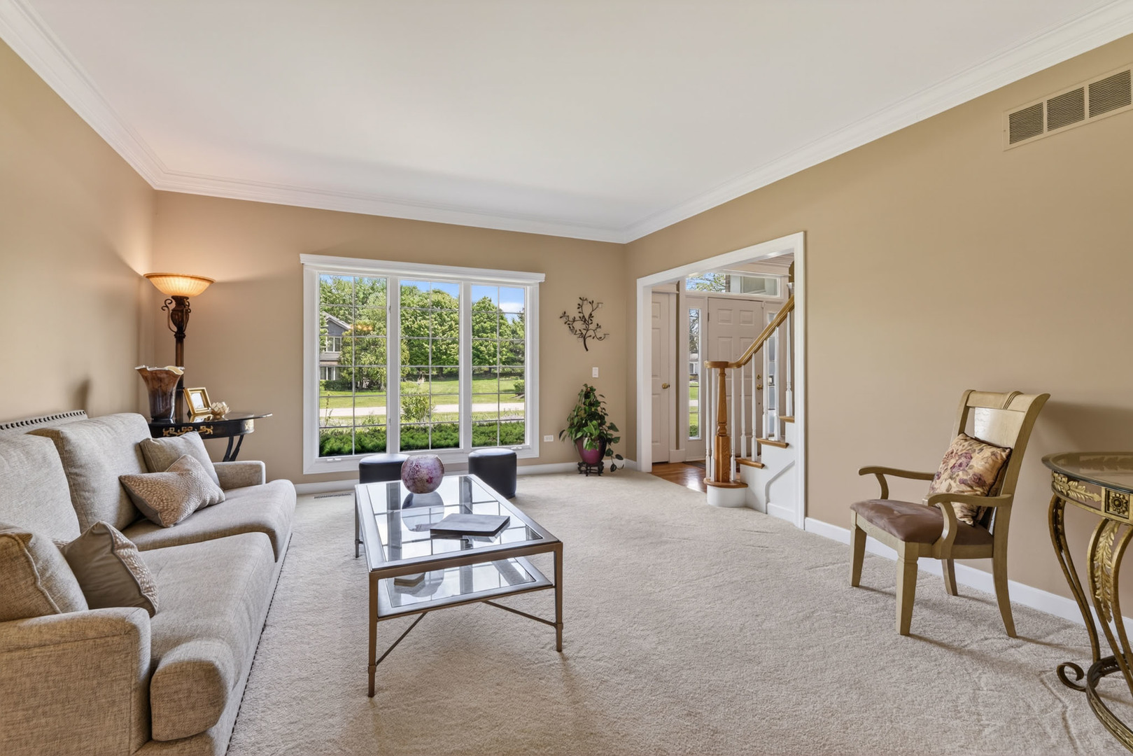 4N918 WEST WOODS Drive, St. Charles, IL 60175