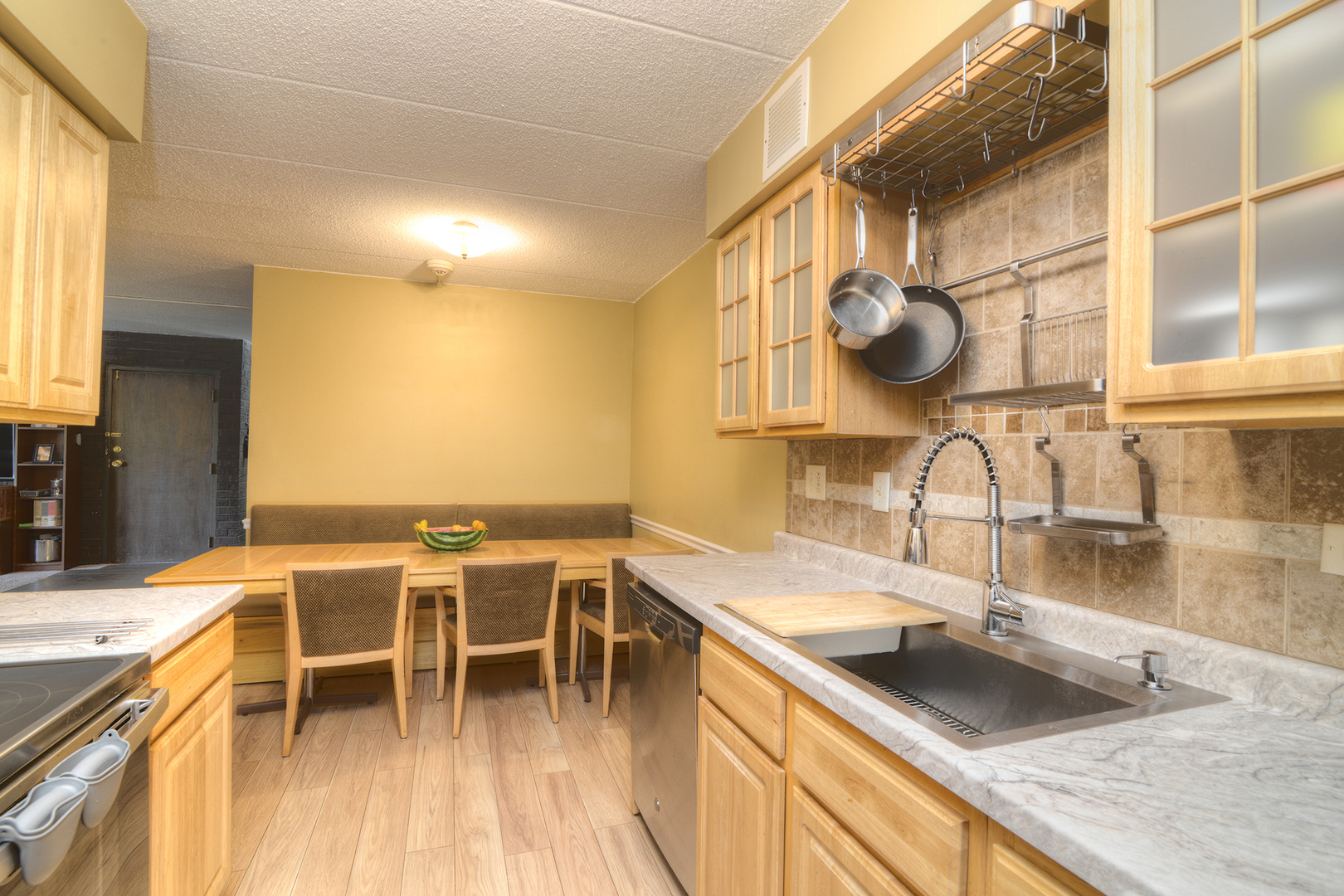 523 Timber Ridge Drive #204, Carol Stream, IL 60188