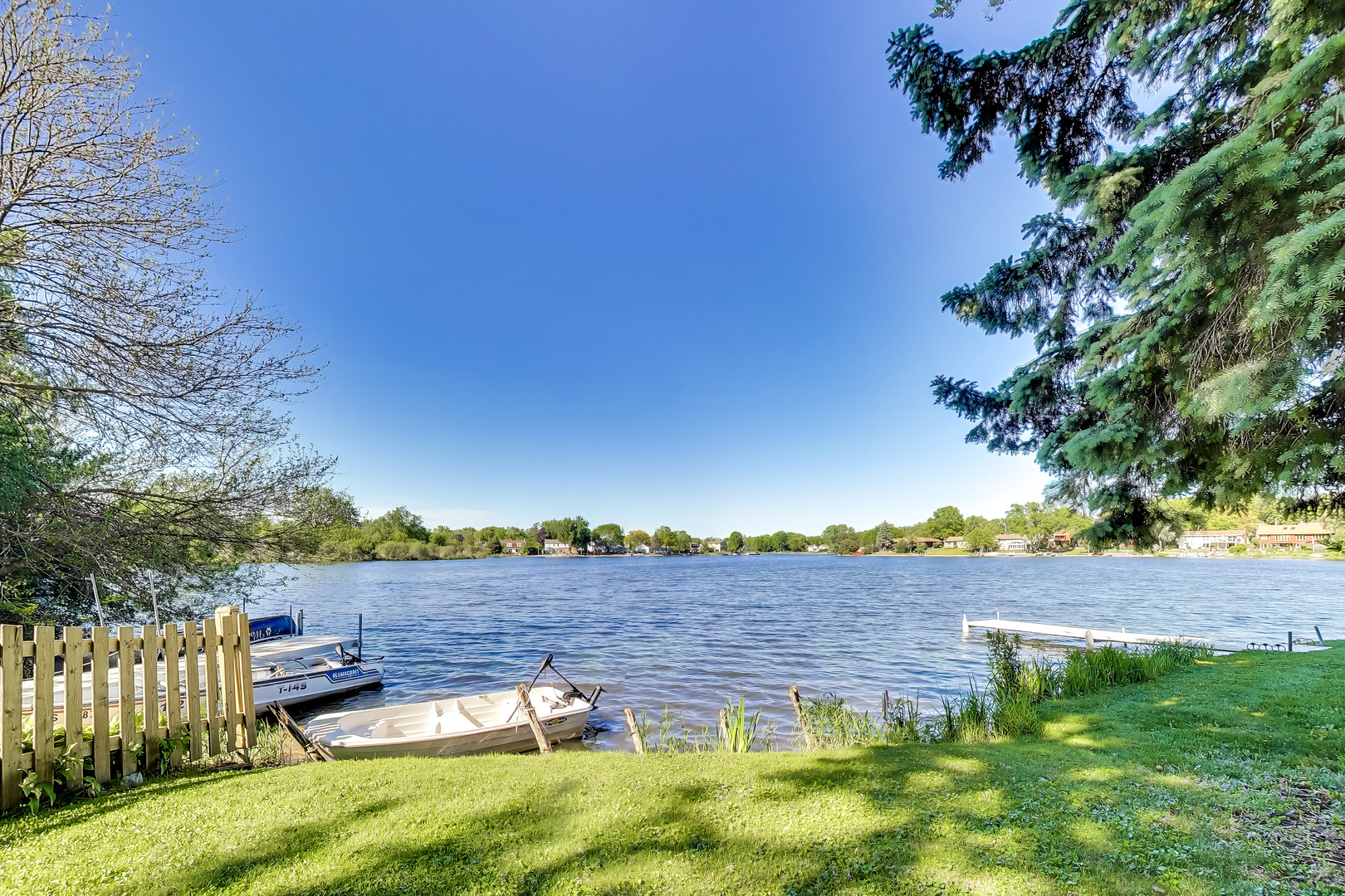 2004 Sprucewood Lane, Lindenhurst, IL 60046