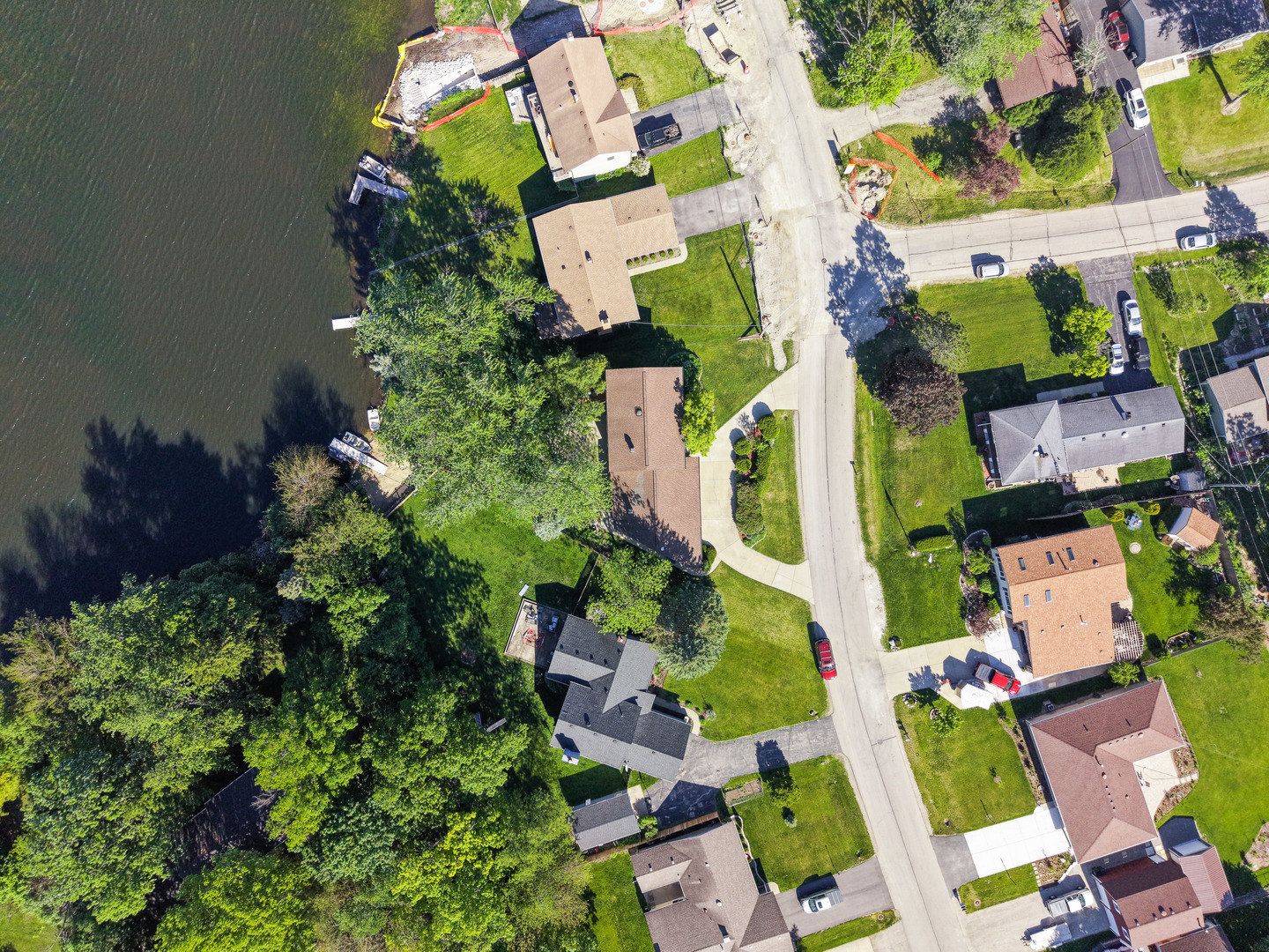 2004 Sprucewood Lane, Lindenhurst, IL 60046