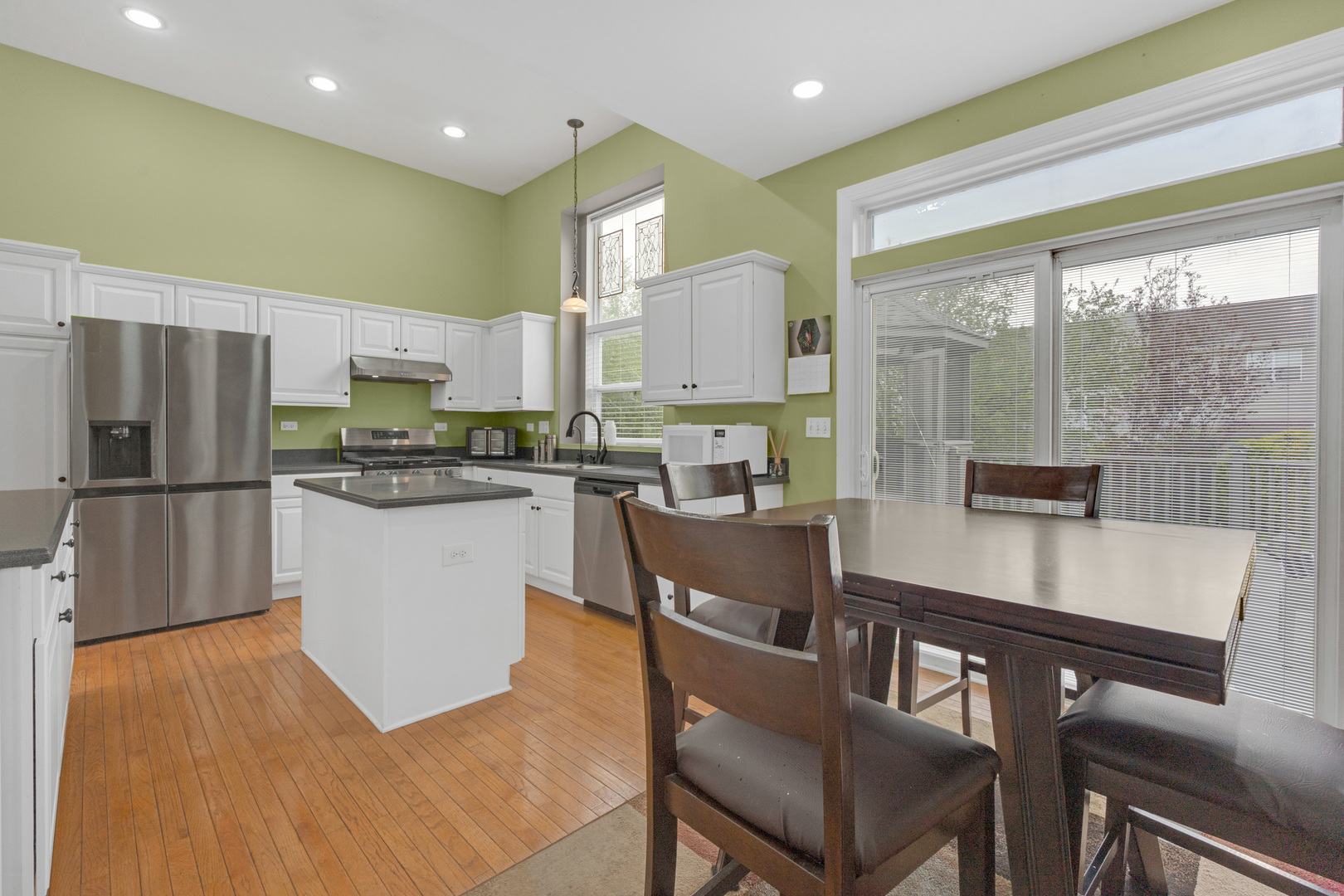 2324 Tracy Lane, Algonquin, IL 60102