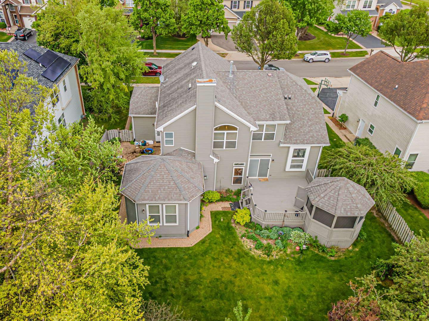 2324 Tracy Lane, Algonquin, IL 60102