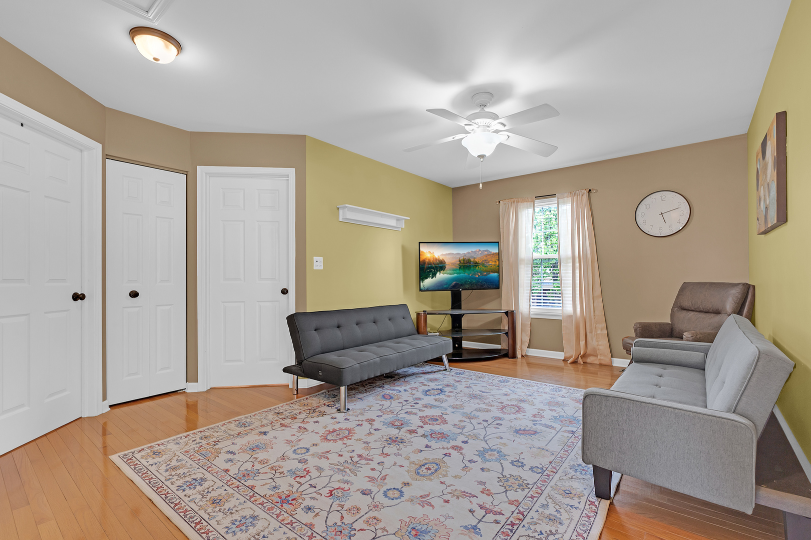 2324 Tracy Lane, Algonquin, IL 60102