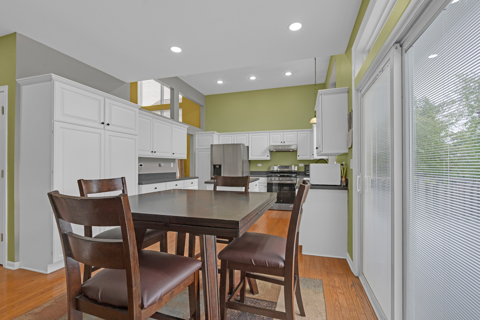 2324 Tracy Lane, Algonquin, IL 60102