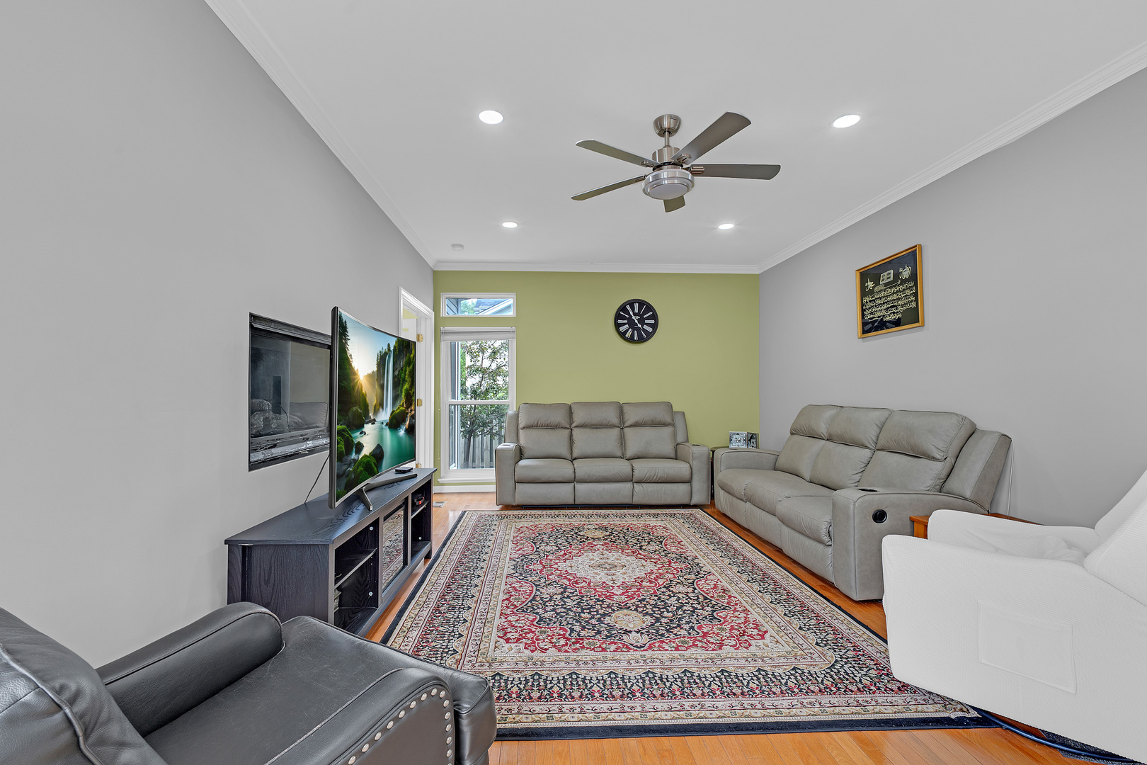 2324 Tracy Lane, Algonquin, IL 60102