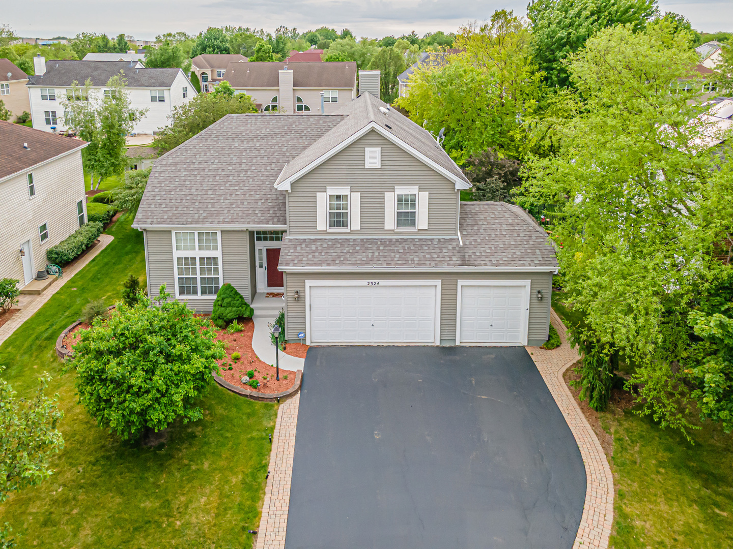 2324 Tracy Lane, Algonquin, IL 60102