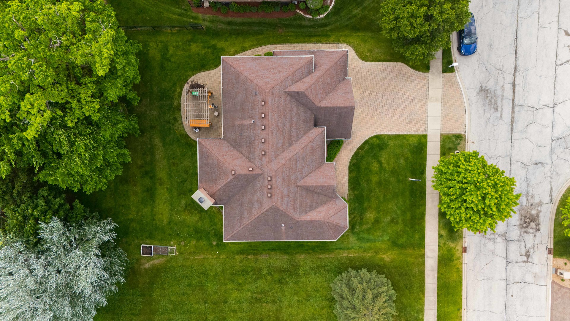 281 N Forest Drive, Addison, IL 60101
