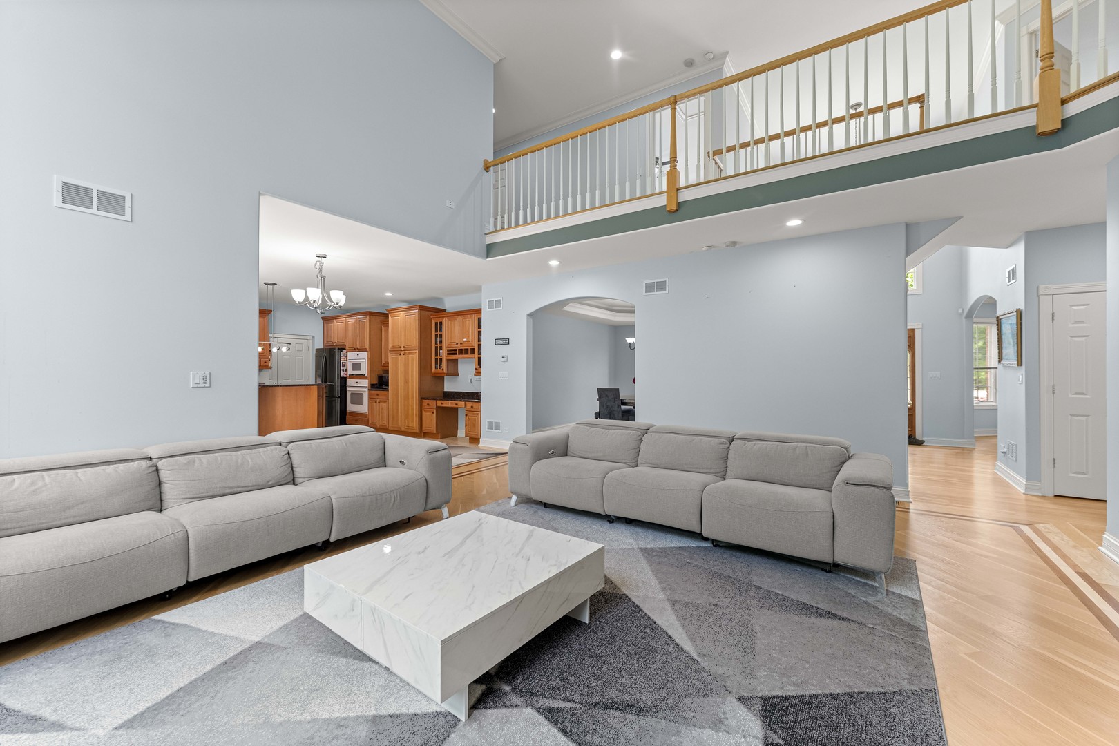 281 N Forest Drive, Addison, IL 60101