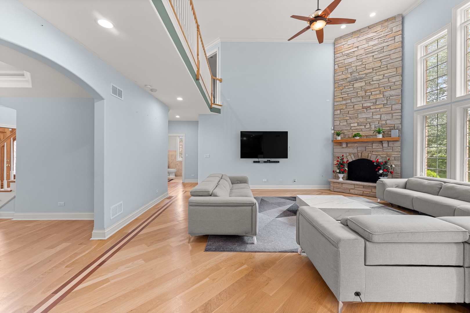 281 N Forest Drive, Addison, IL 60101