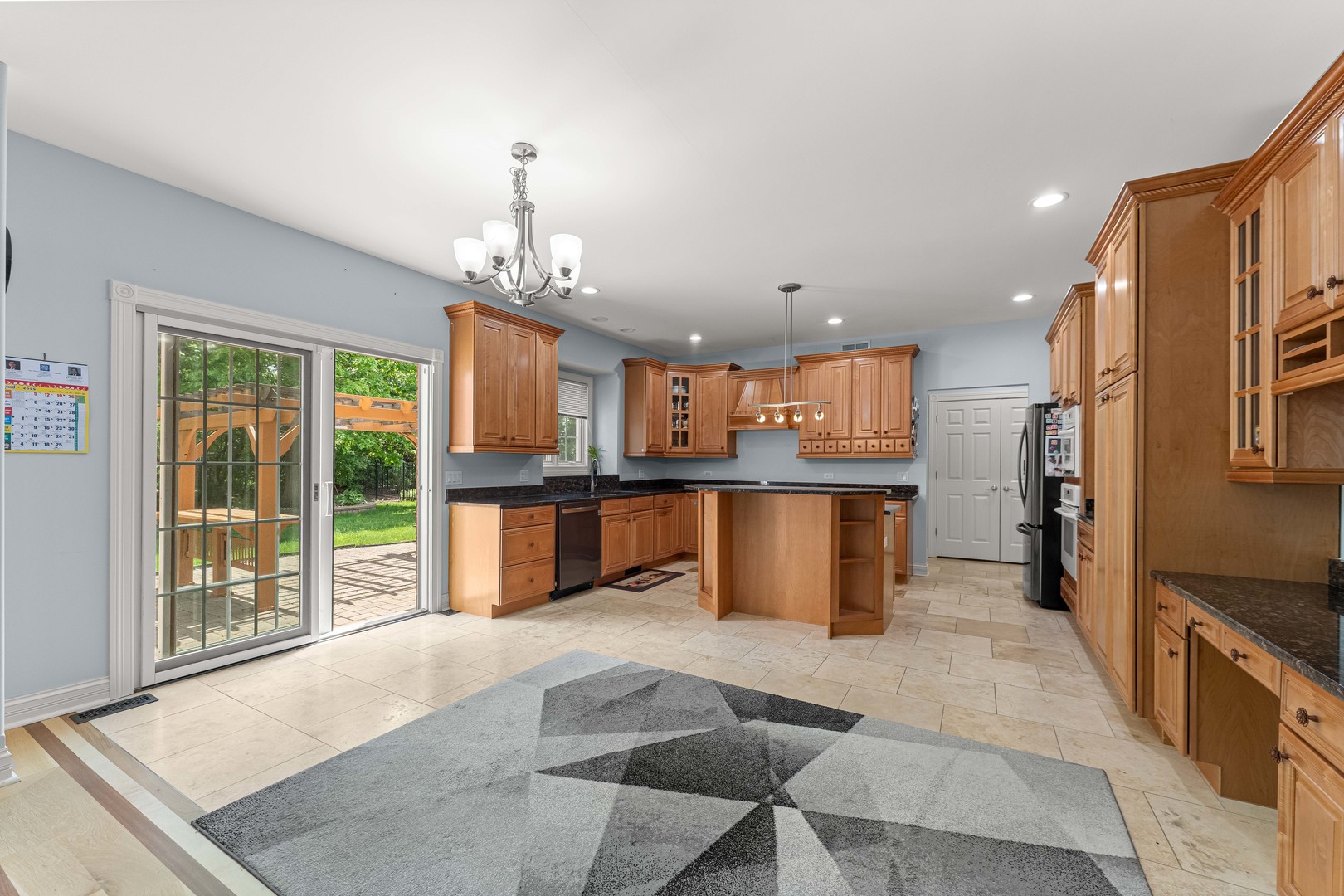 281 N Forest Drive, Addison, IL 60101