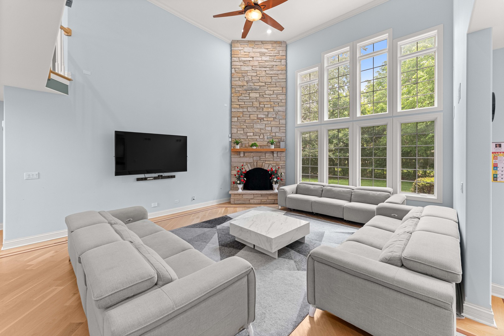 281 N Forest Drive, Addison, IL 60101