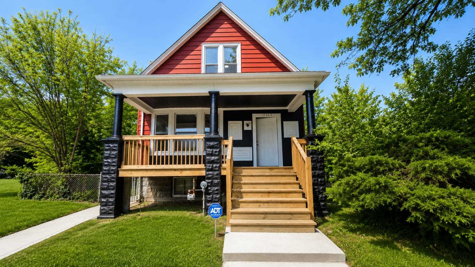 10504 S Lafayette Avenue, Chicago, IL 60628