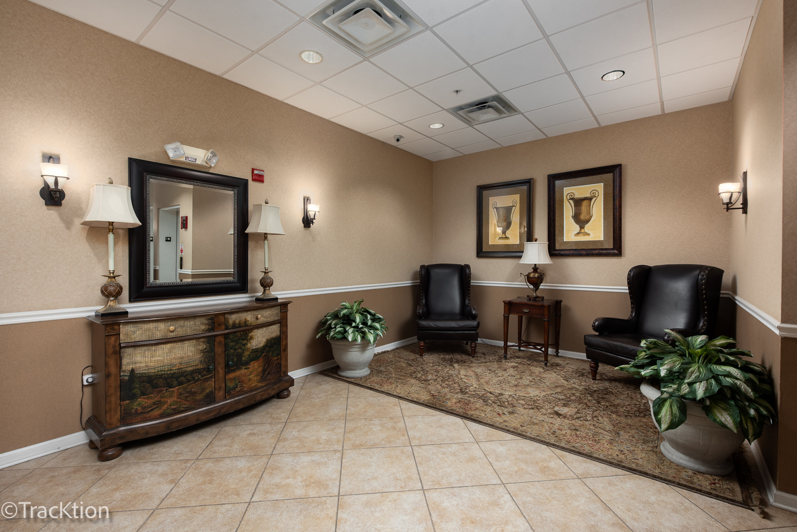 1 S Lincoln Avenue #208, Lombard, IL 60148