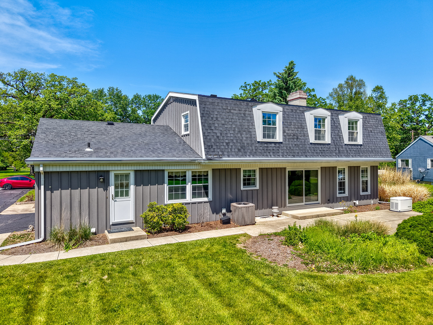 11 Oaklane Drive, Ottawa, IL 61350