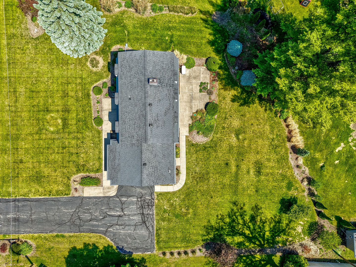 11 Oaklane Drive, Ottawa, IL 61350