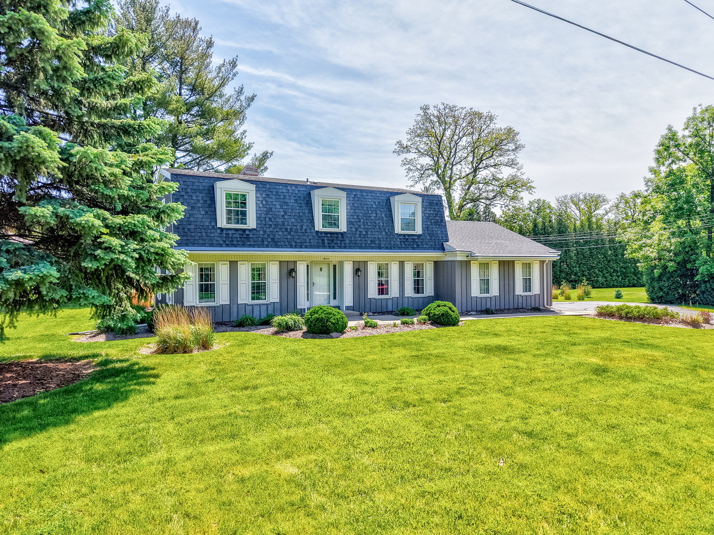 11 Oaklane Drive, Ottawa, IL 61350