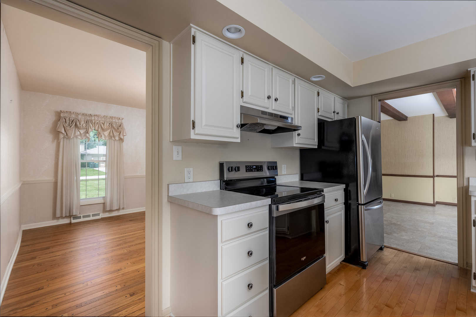 11 Oaklane Drive, Ottawa, IL 61350