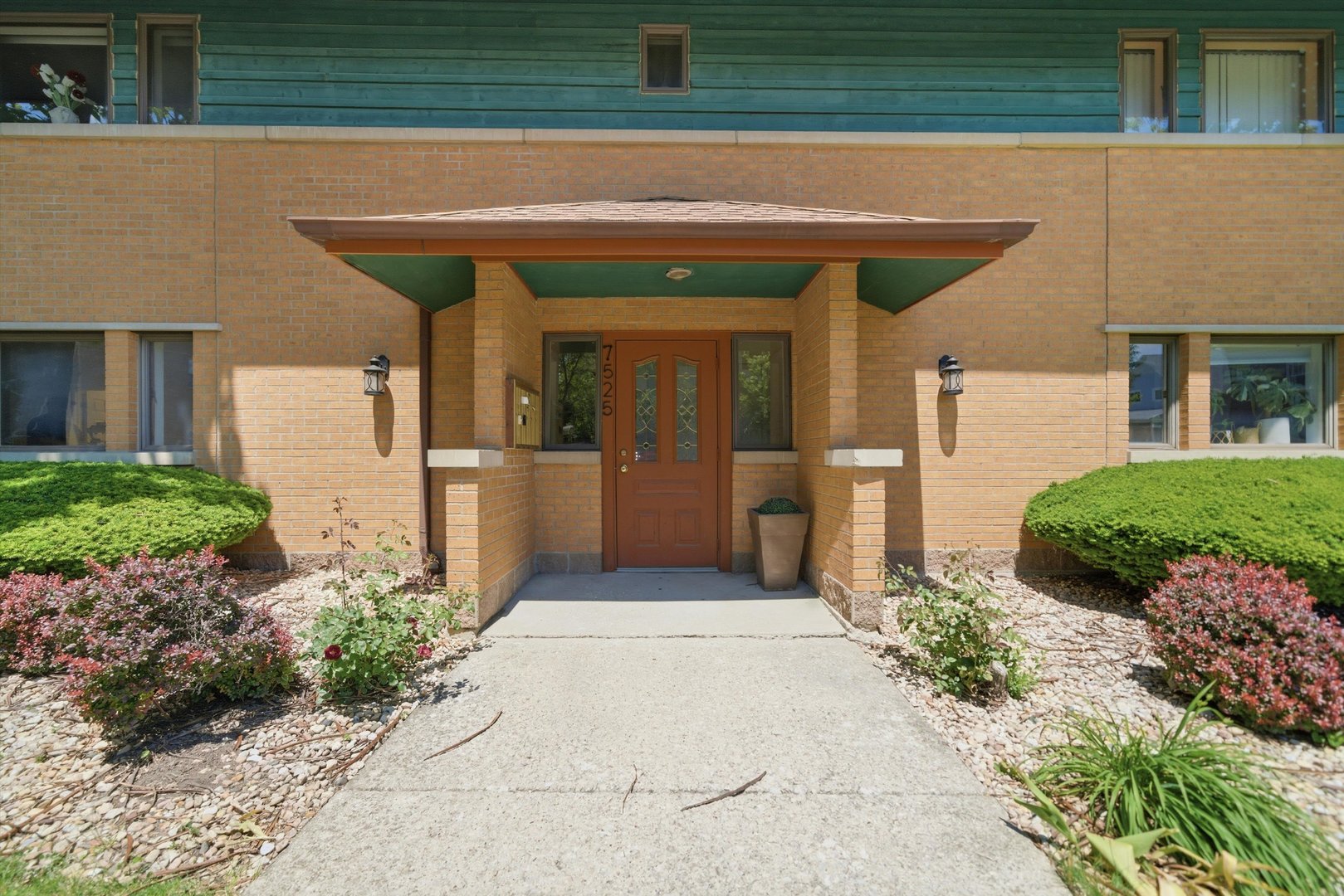 7525 Adams Street #1W, Forest Park, IL 60130