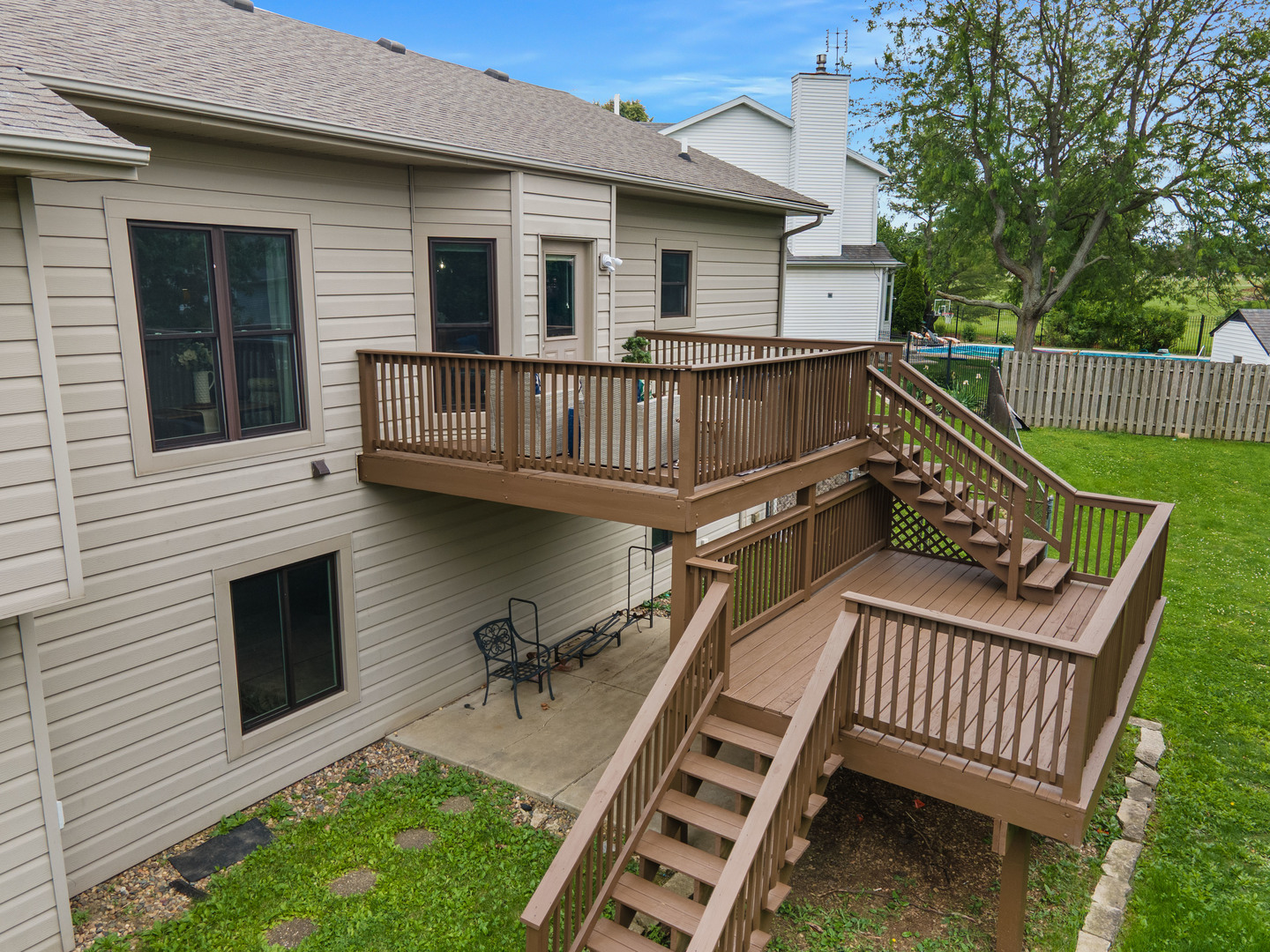 1202 Kenneth Drive, Bloomington, IL 61704