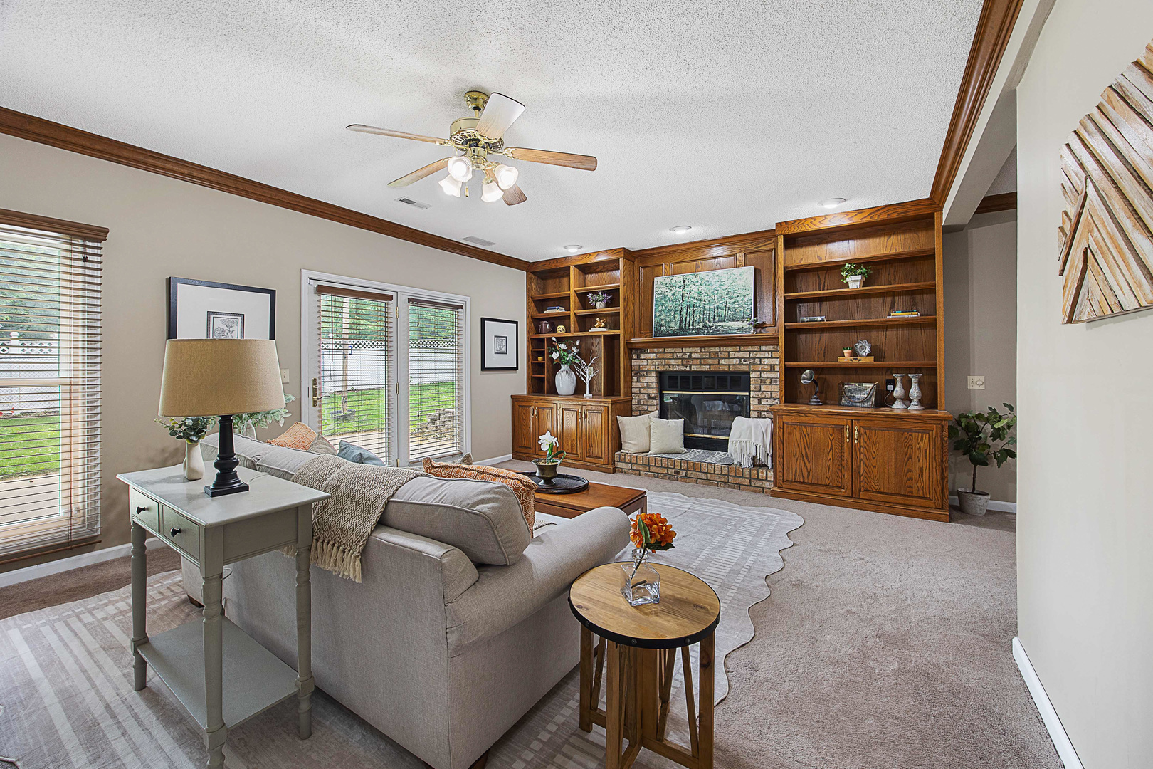 1202 Kenneth Drive, Bloomington, IL 61704