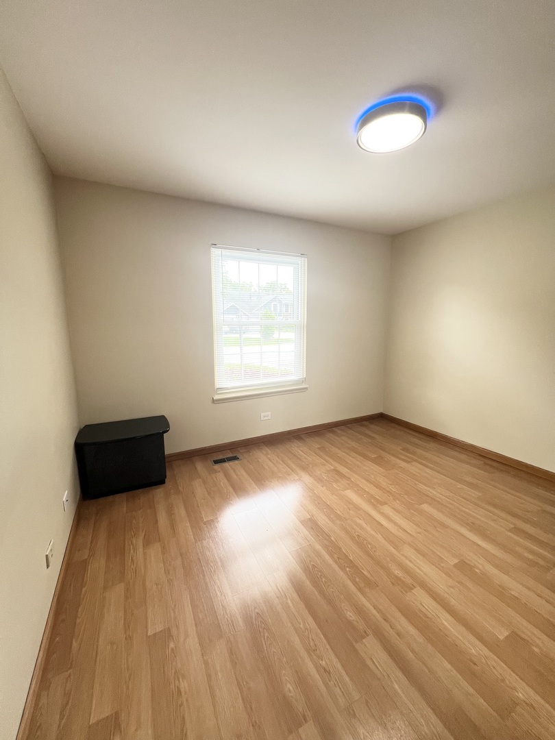 1106 Wildberry Court #B1, Wheeling, IL 60090