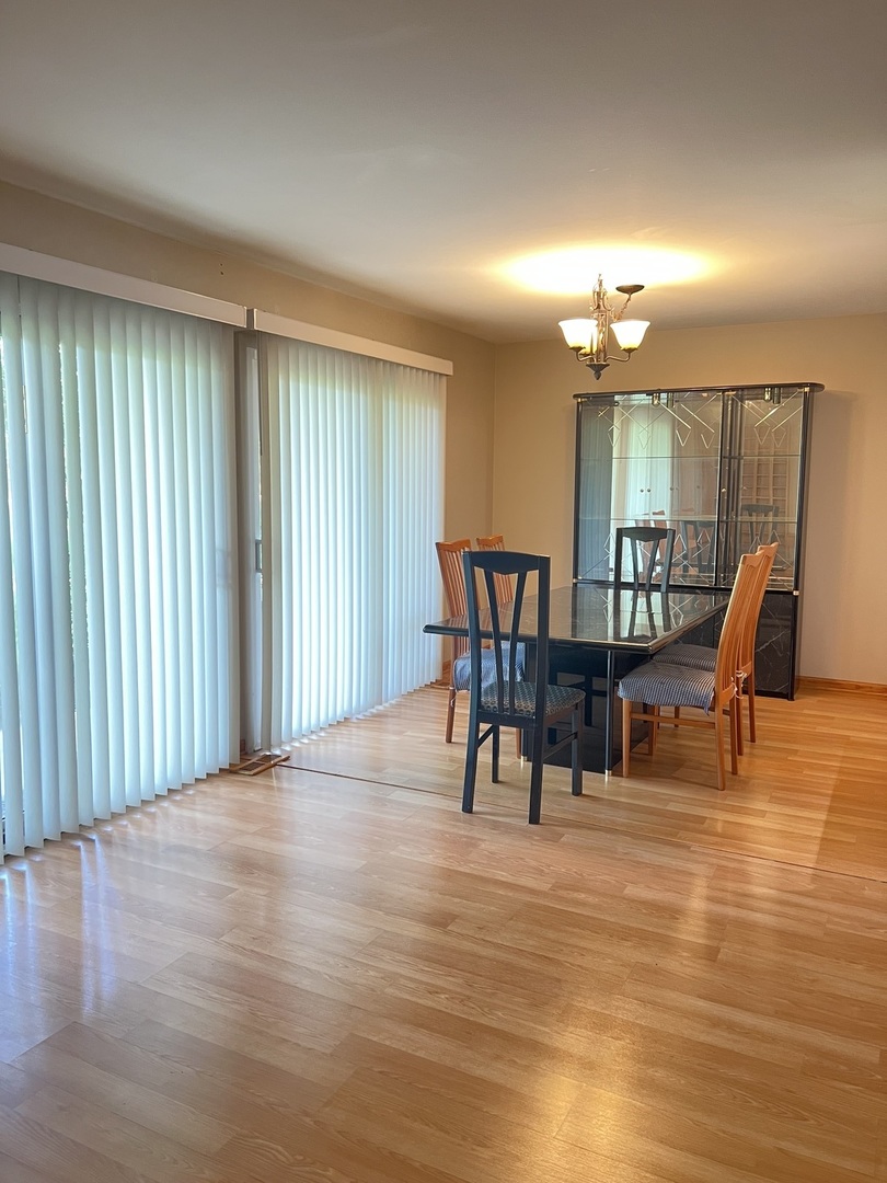 1106 Wildberry Court #B1, Wheeling, IL 60090