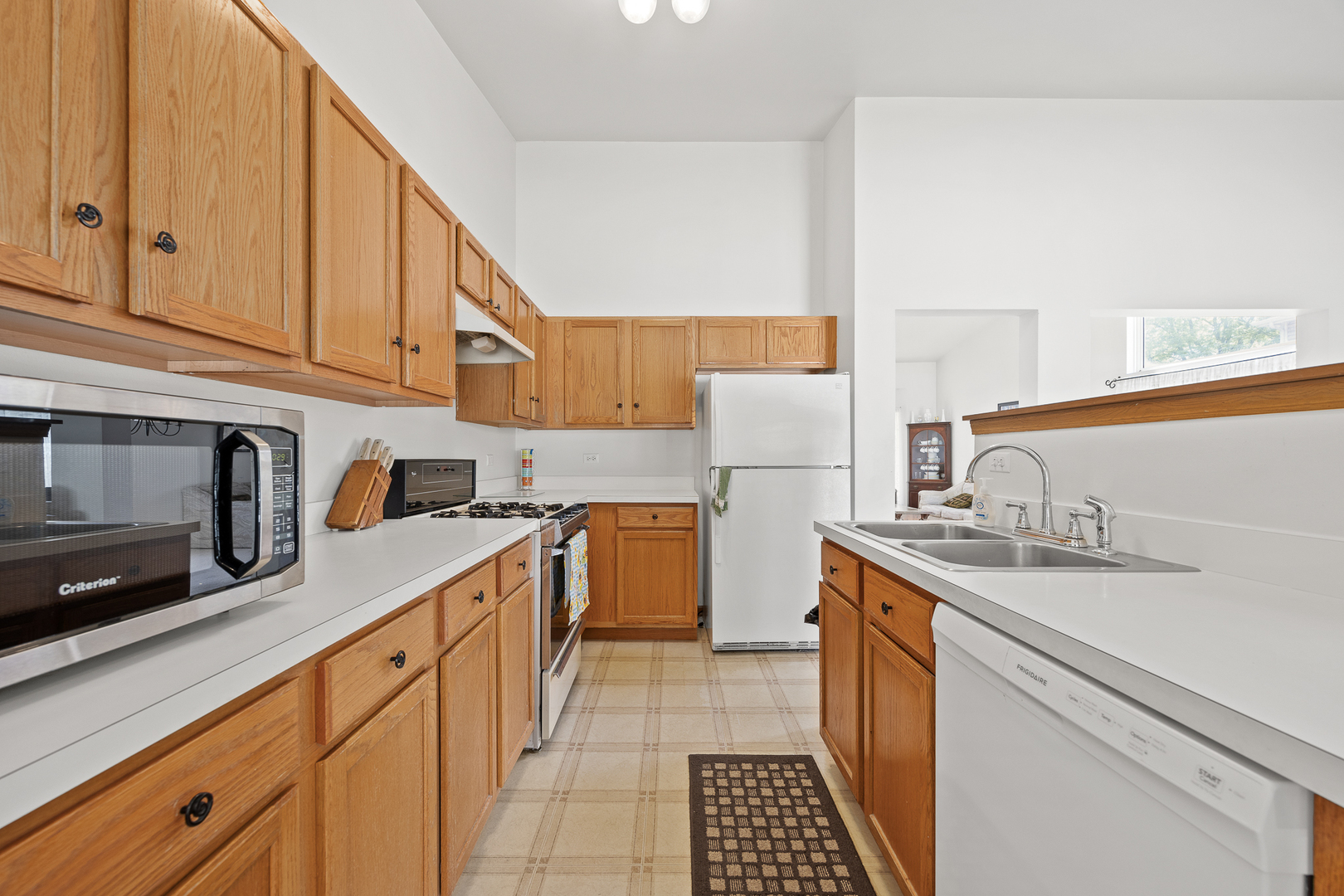 205 Woodlet Lane, Bolingbrook, IL 60490