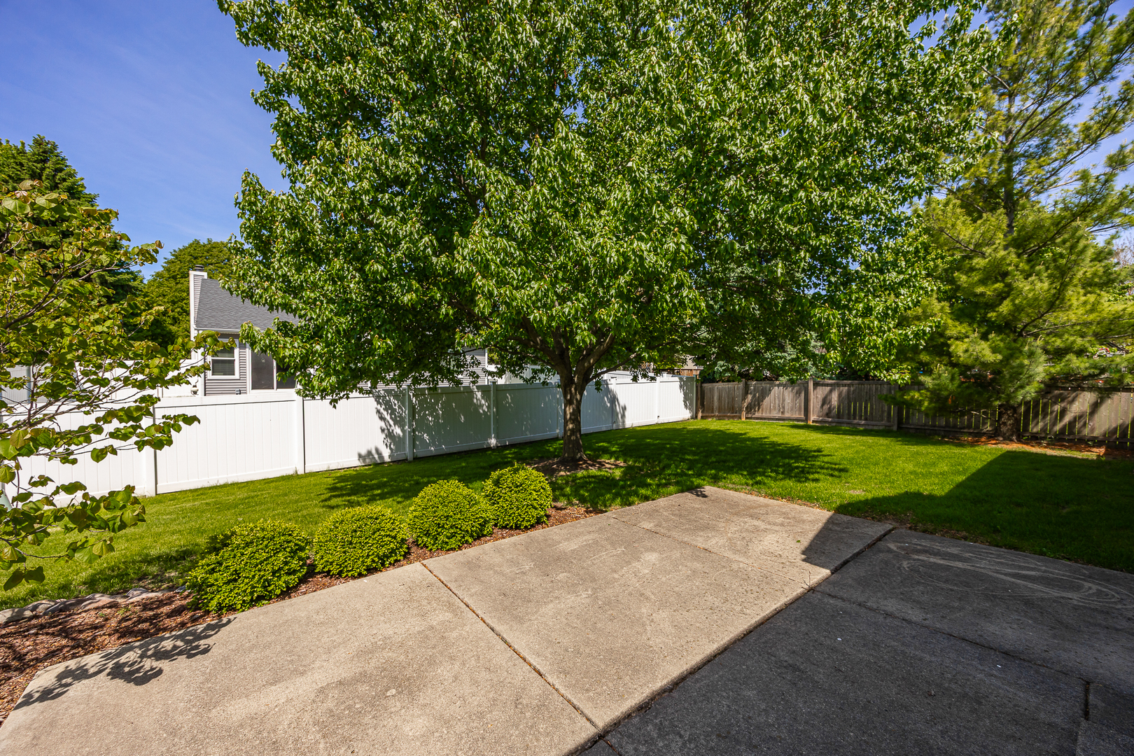 205 Woodlet Lane, Bolingbrook, IL 60490