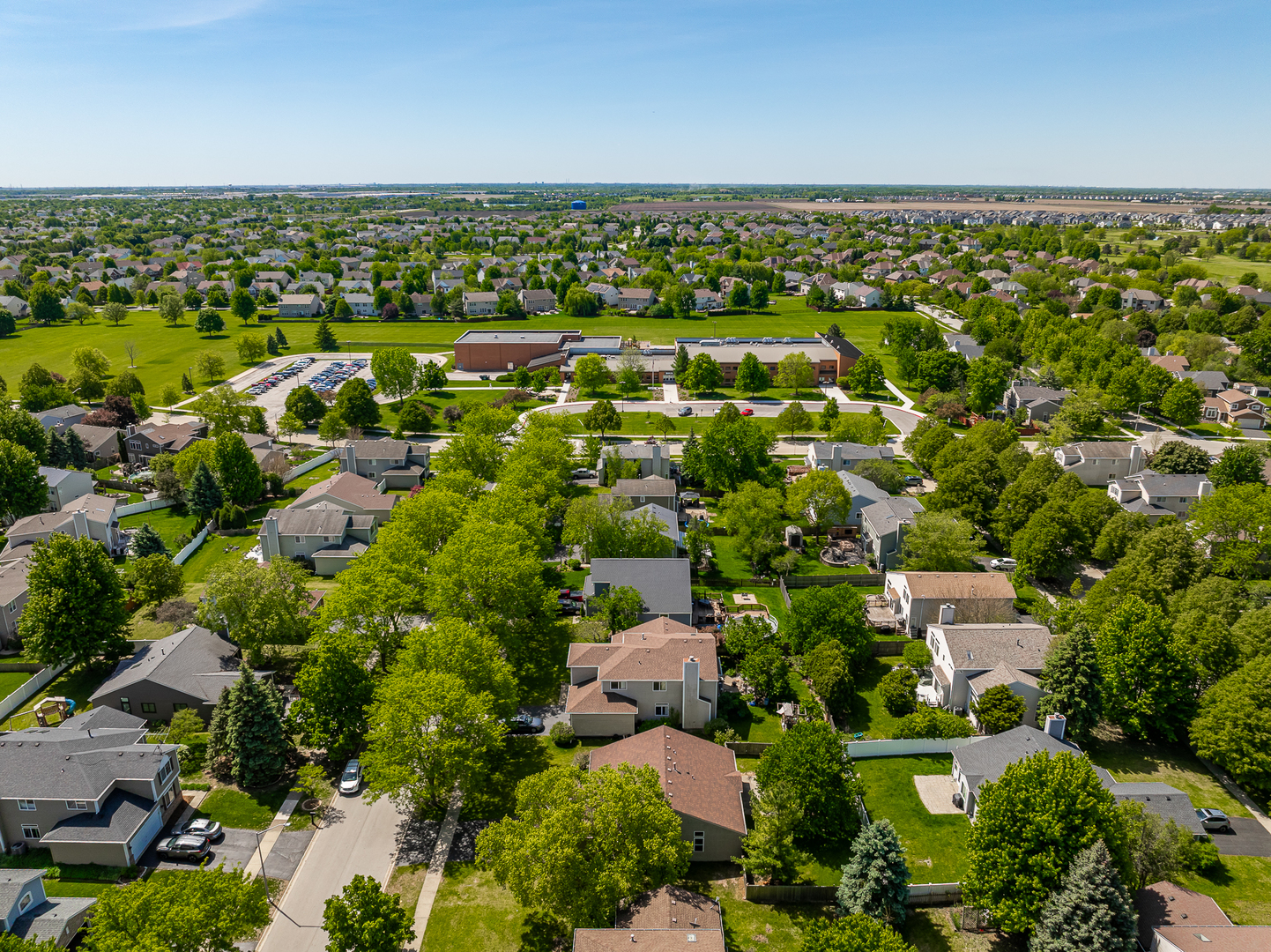 205 Woodlet Lane, Bolingbrook, IL 60490